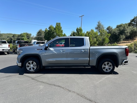 2023 GMC Sierra 1500 SLT Truck Crew Cab