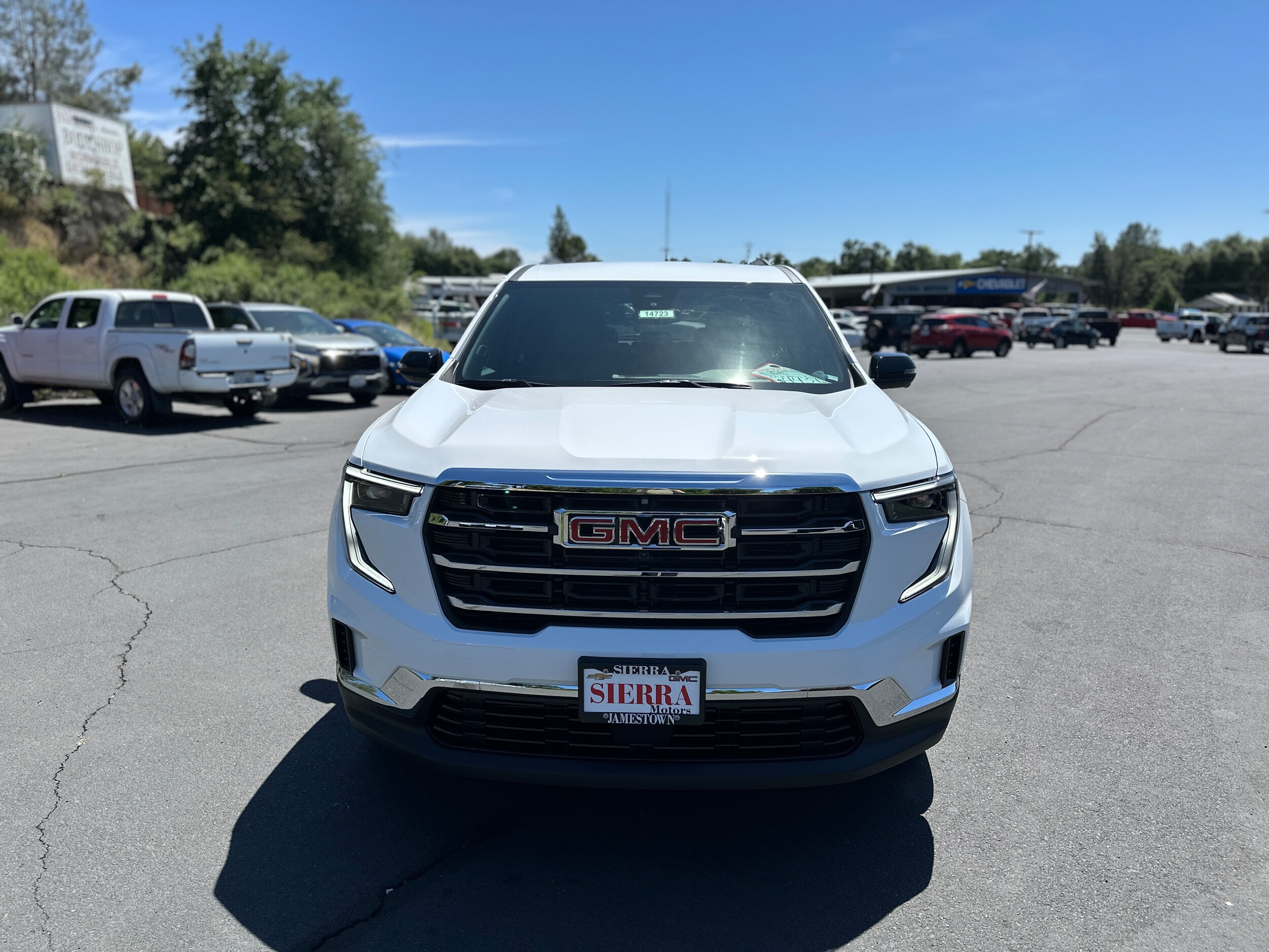 2025 Gmc Acadia Elevation photo 2