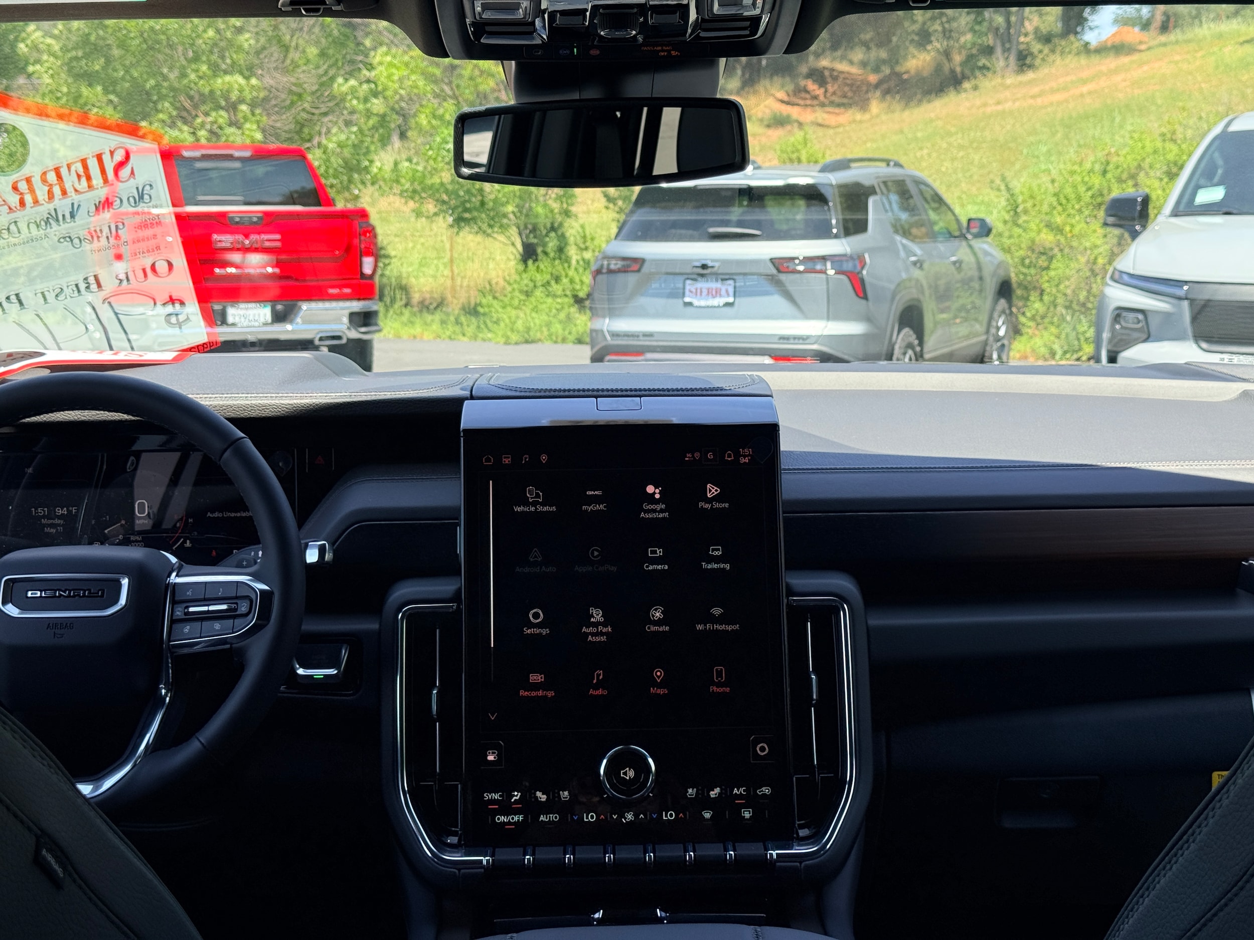 2026 GMC Yukon Denali - Photo 16