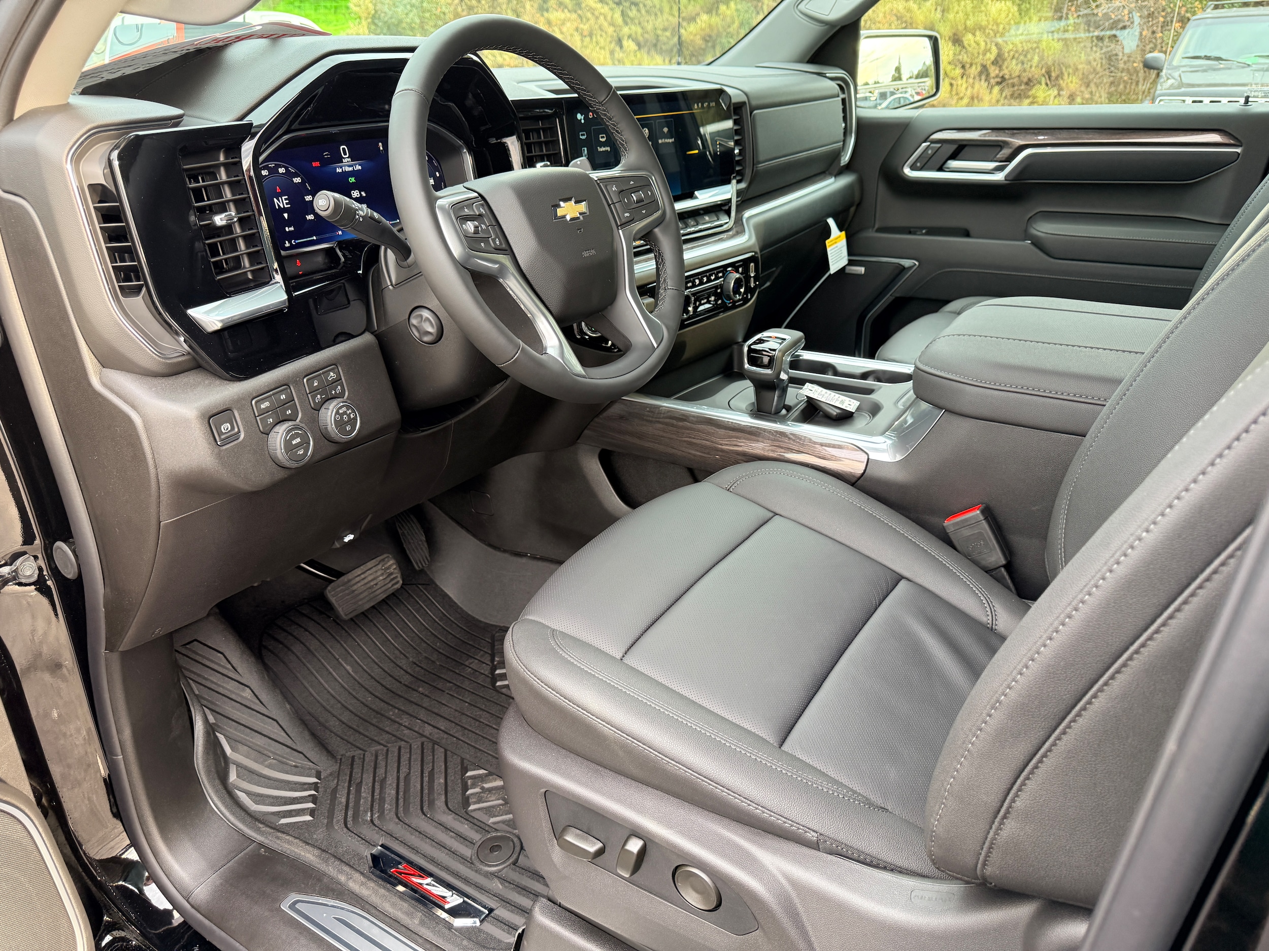 2026 Chevrolet Silverado 1500 LTZ - Photo 11