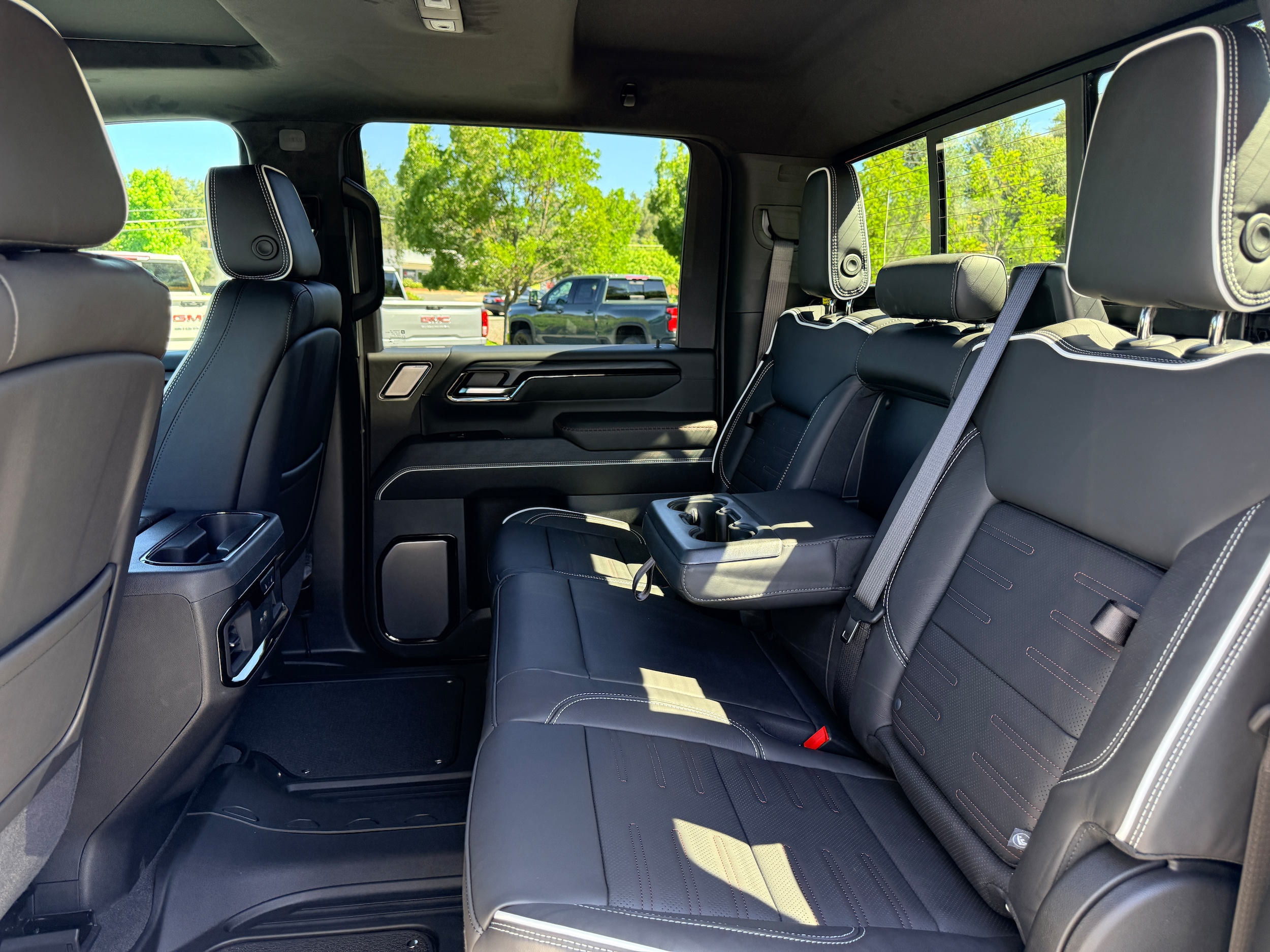 2026 GMC Sierra 2500HD AT4X - Photo 10