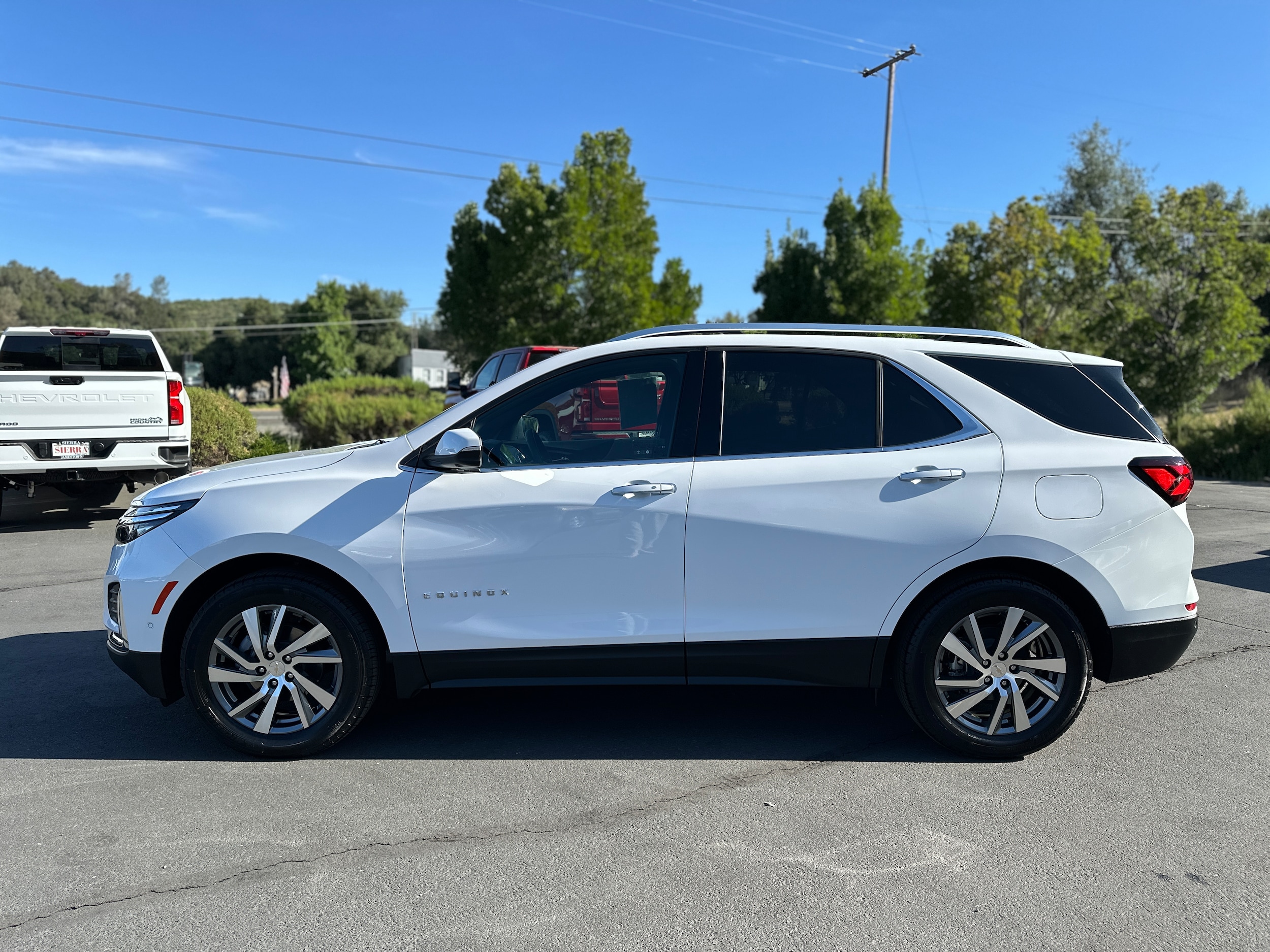 2023 Chevrolet Equinox Premier
