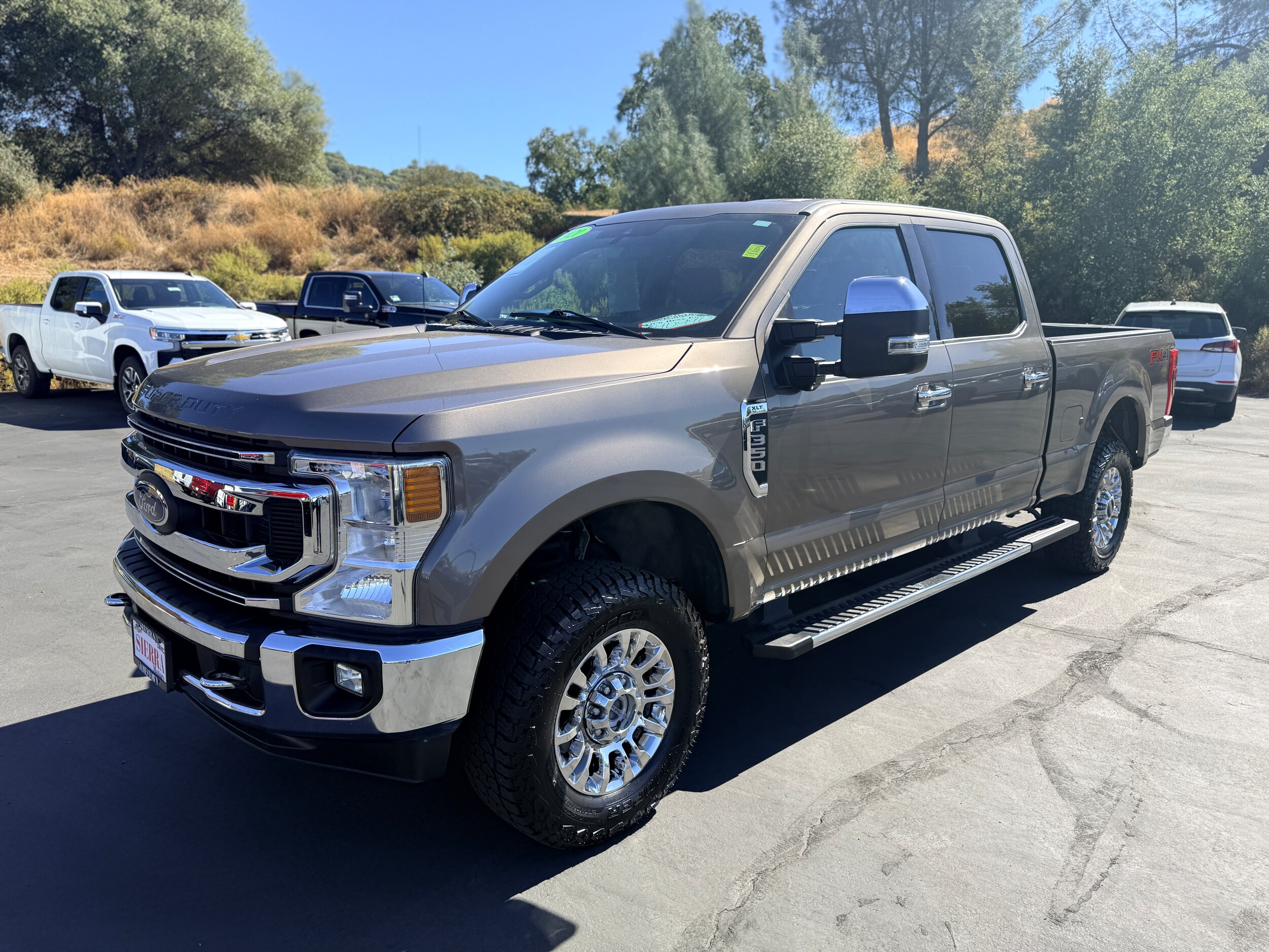 2021 Ford F-350 XLT photo 2
