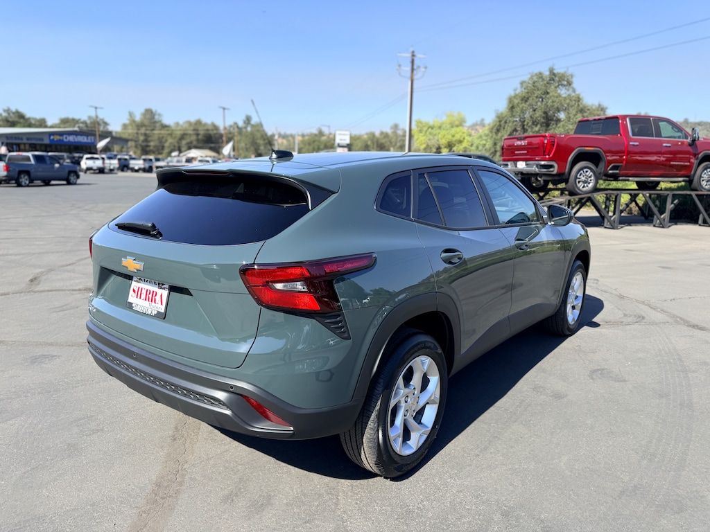 New 2026 Chevrolet Trax LS SUV