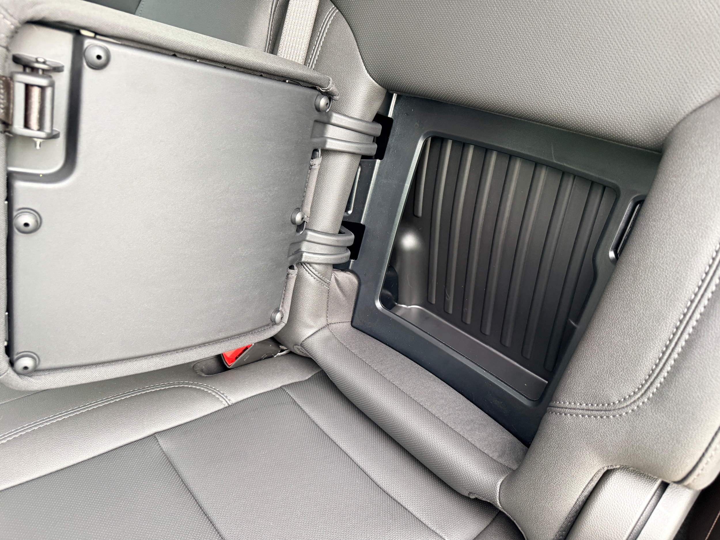 2026 Chevrolet Silverado 1500 LTZ - Photo 10