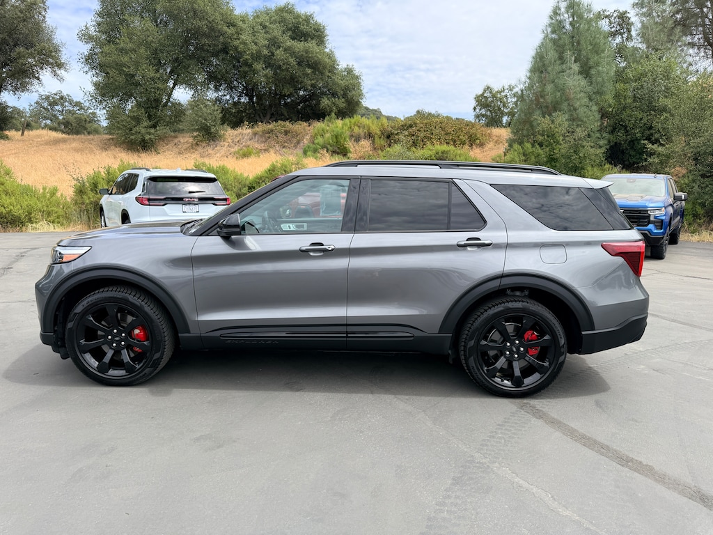 Used 2024 Ford Explorer ST SUV