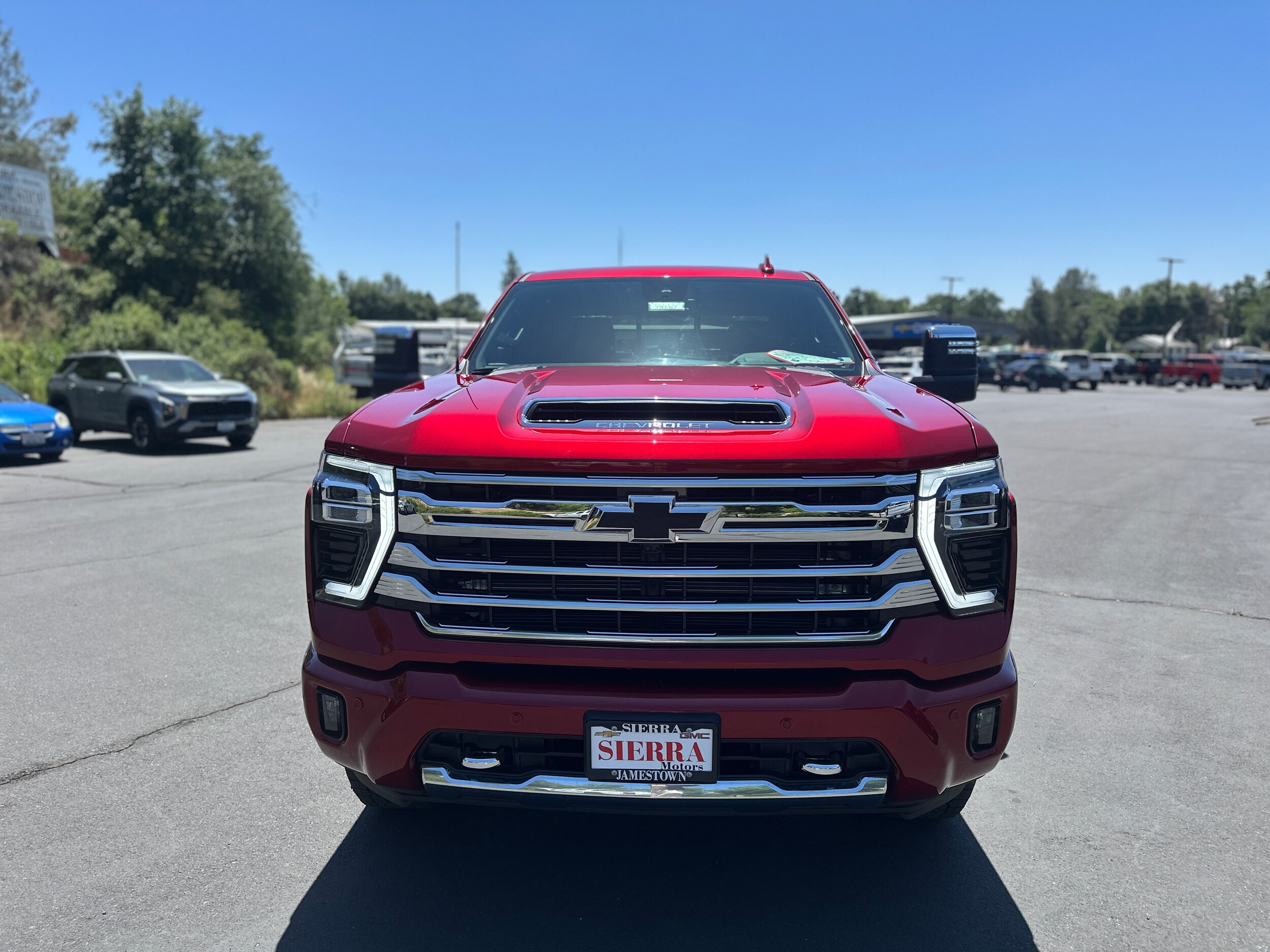 2025 Chevrolet Silverado 3500HD High Country photo 2