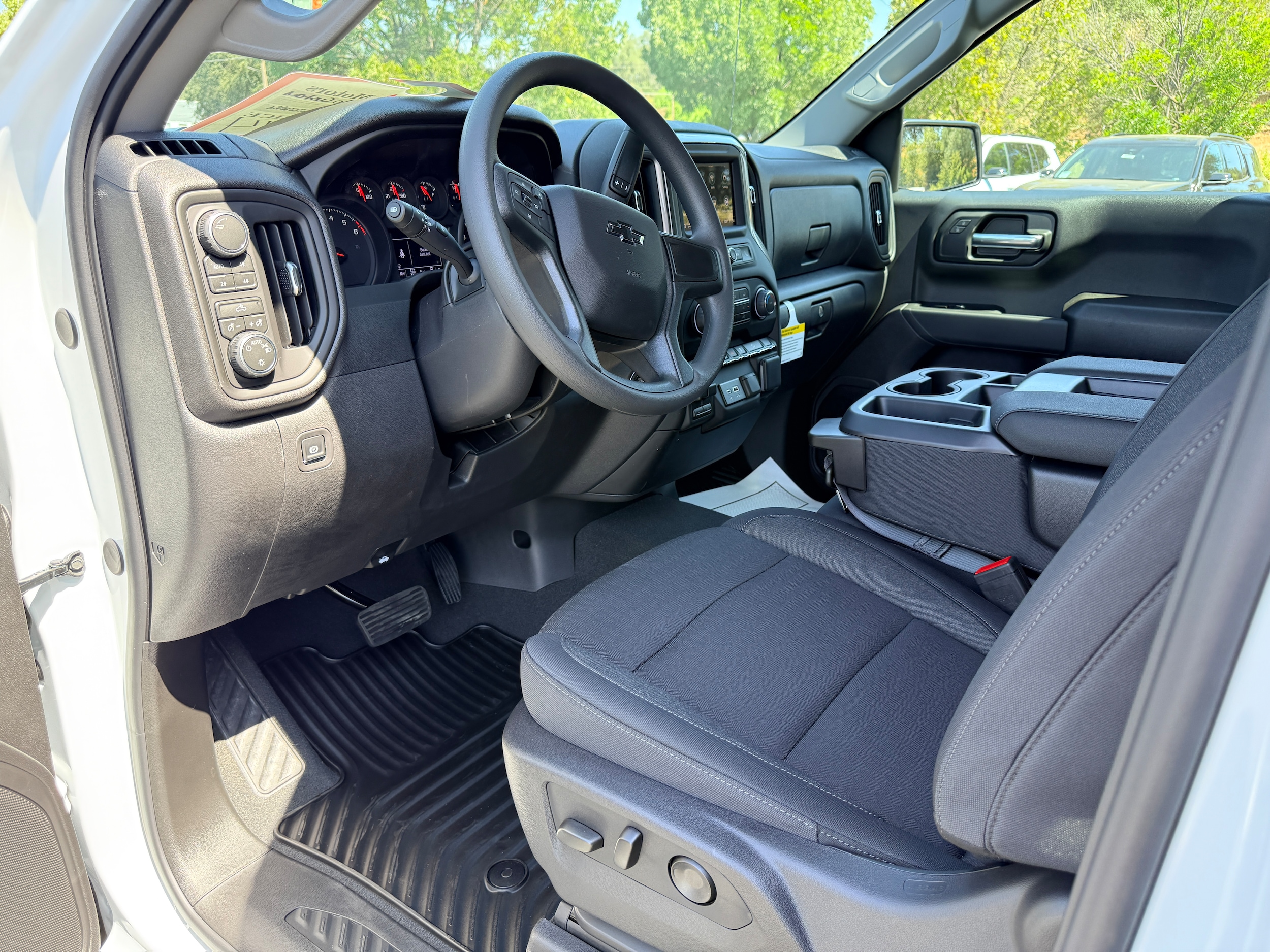 2026 Chevrolet Silverado 1500 Custom Trail Boss - Photo 10