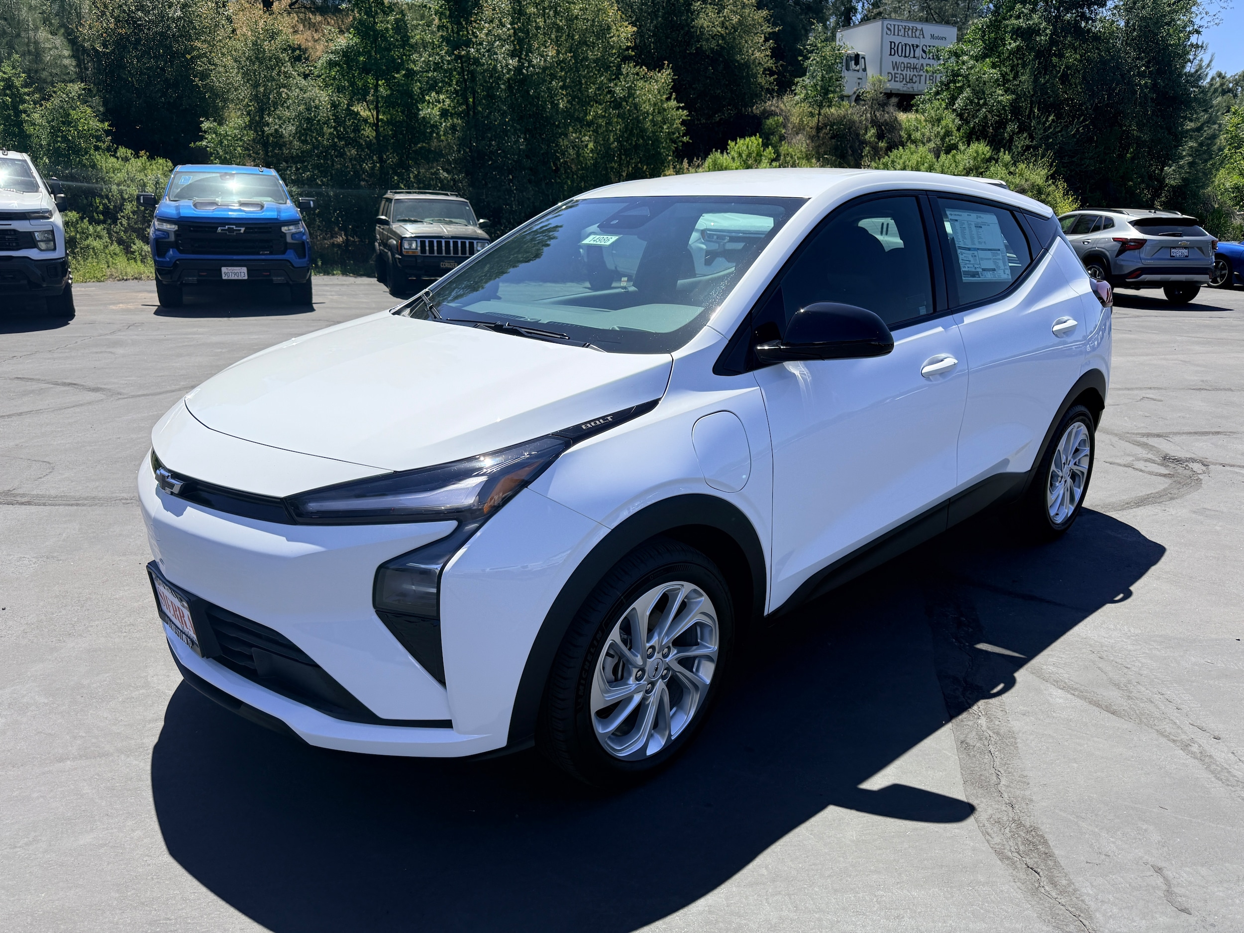 2027 Chevrolet Bolt EV LT Auto's photo