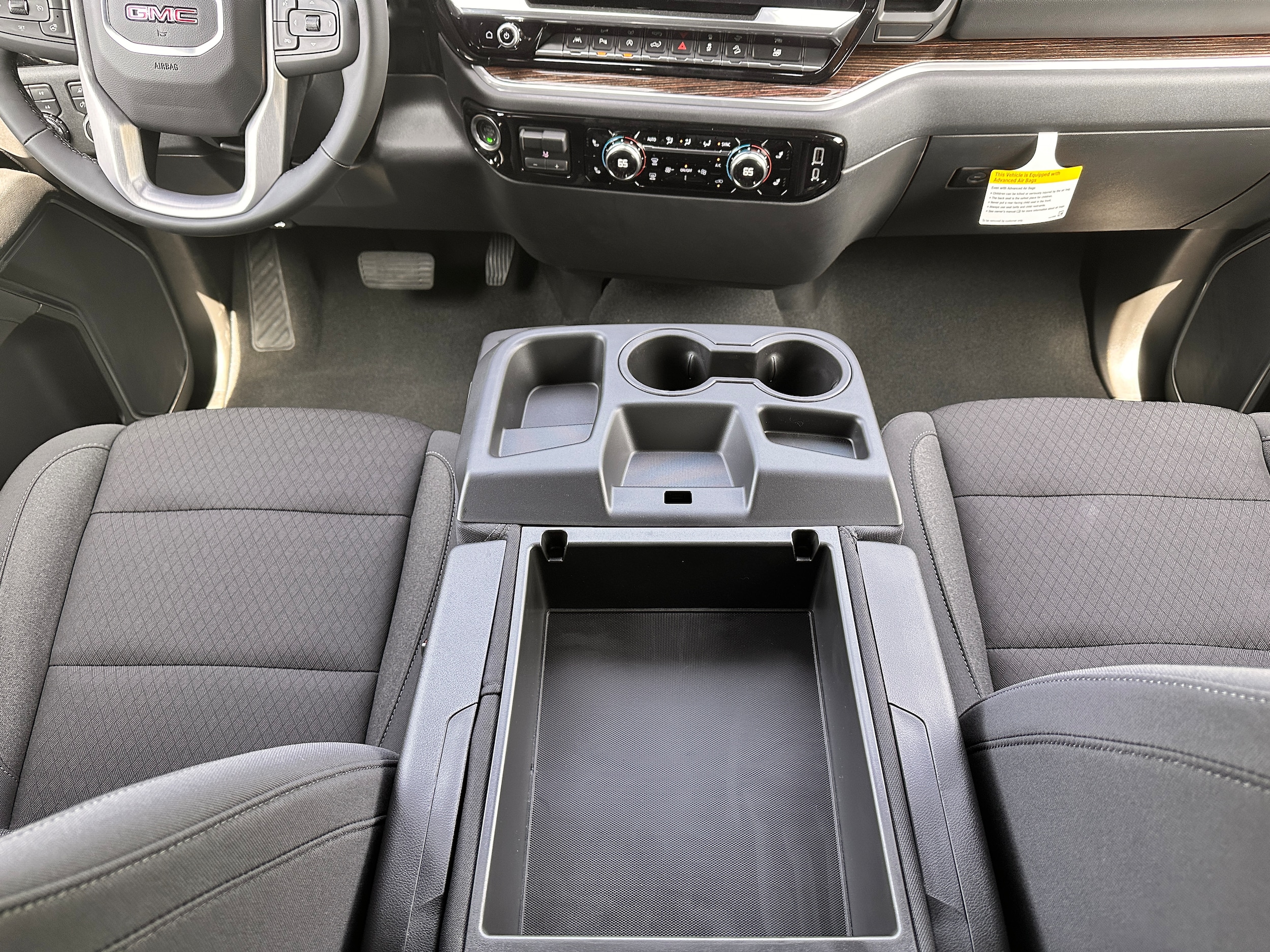 2025 GMC Sierra 1500 SLE - Photo 16