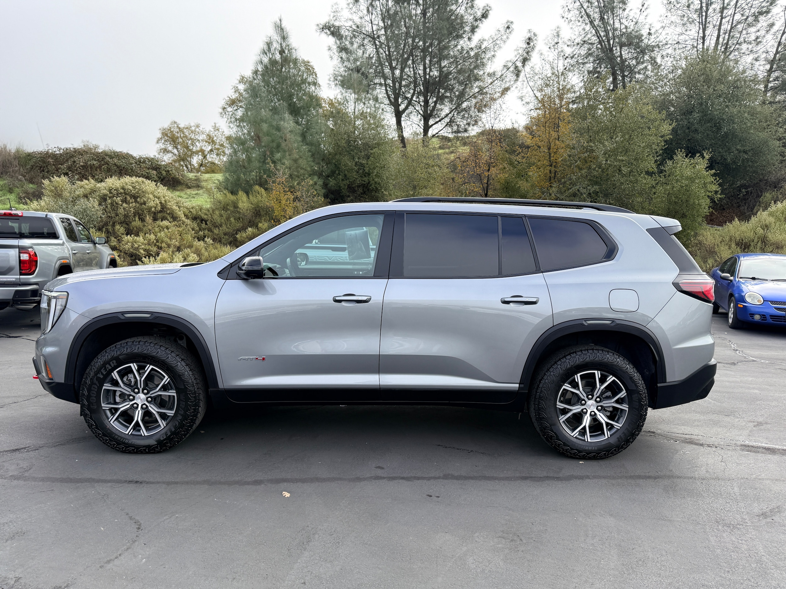 2024 GMC Acadia AT4's photo