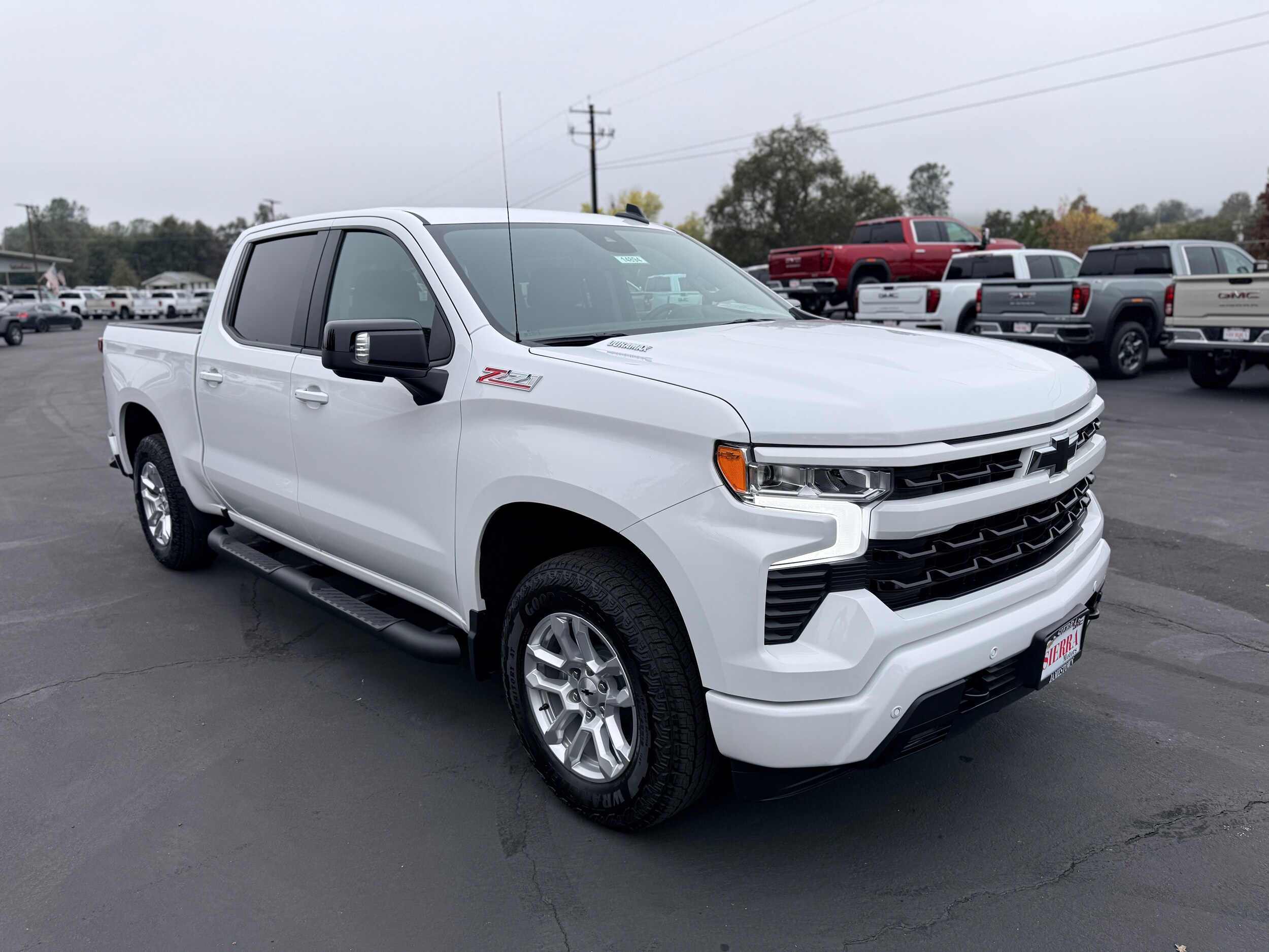 2026 Chevrolet Silverado 1500 RST photo 3