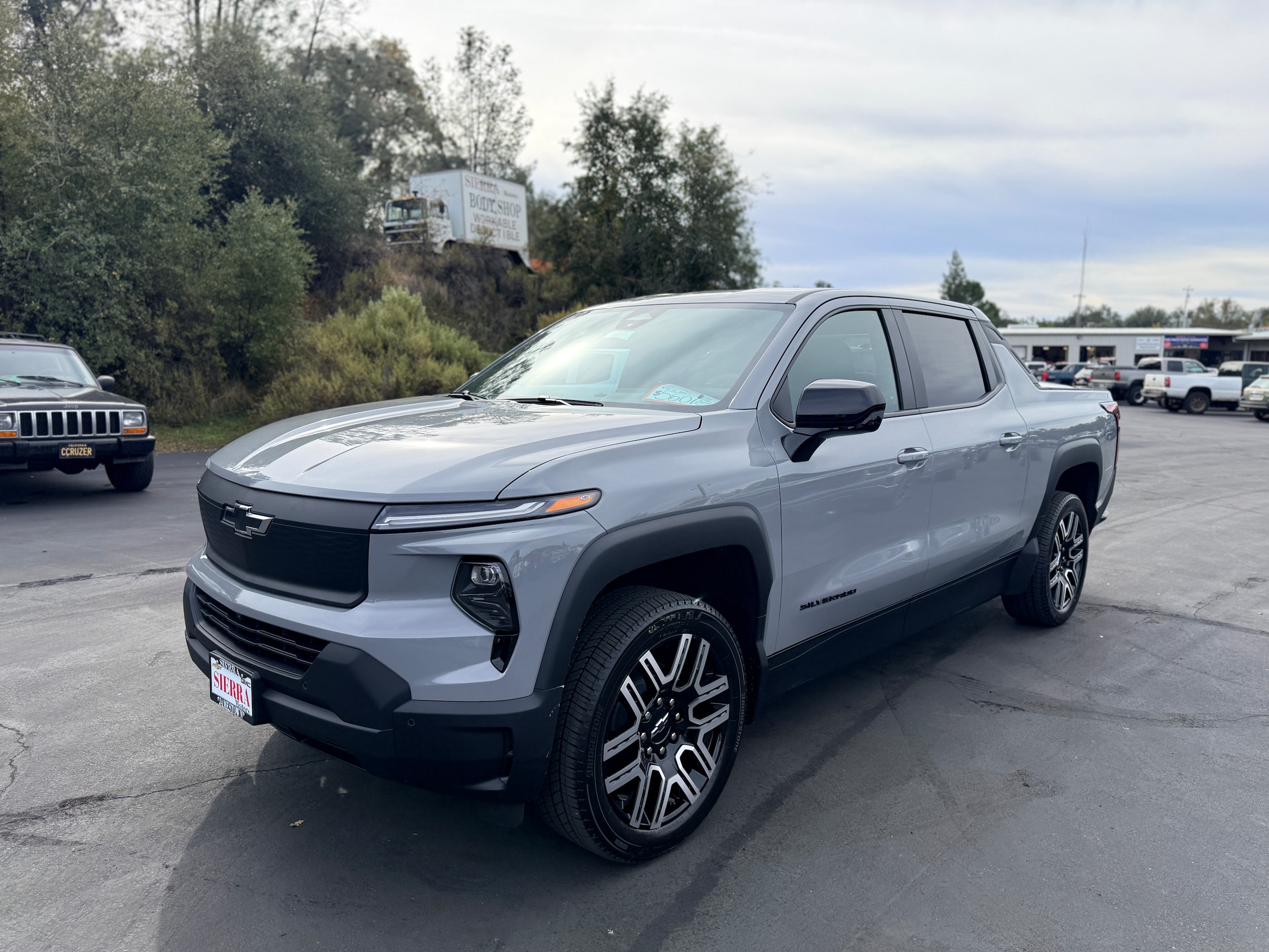 2026 Chevrolet Silverado EV Work Truck's photo