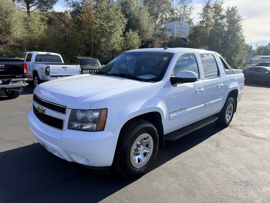 Used 2007 Chevrolet Avalanche LT w/2LT Truck Crew Cab