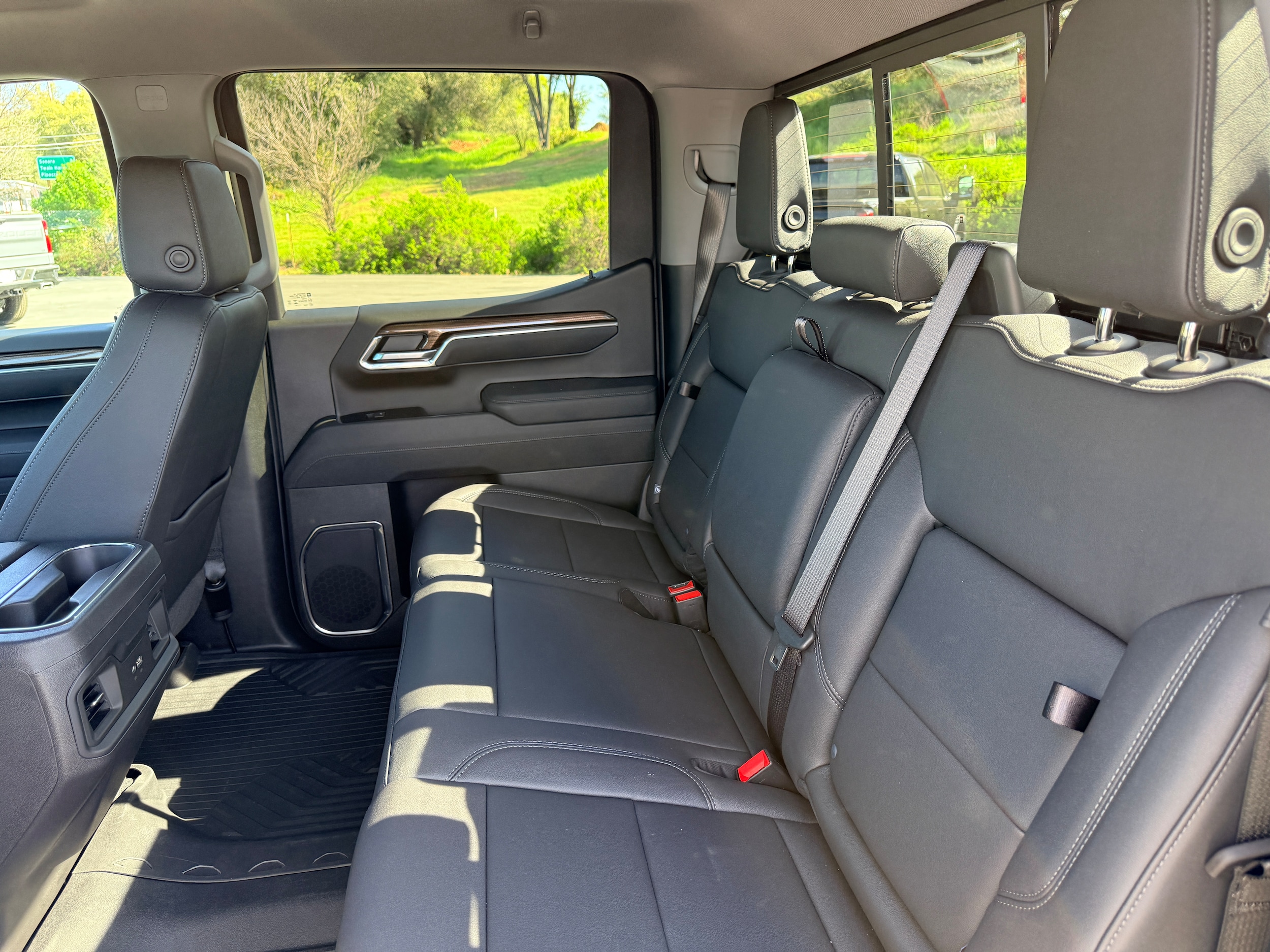 2026 Chevrolet Silverado 1500 LT Trail Boss - Photo 8