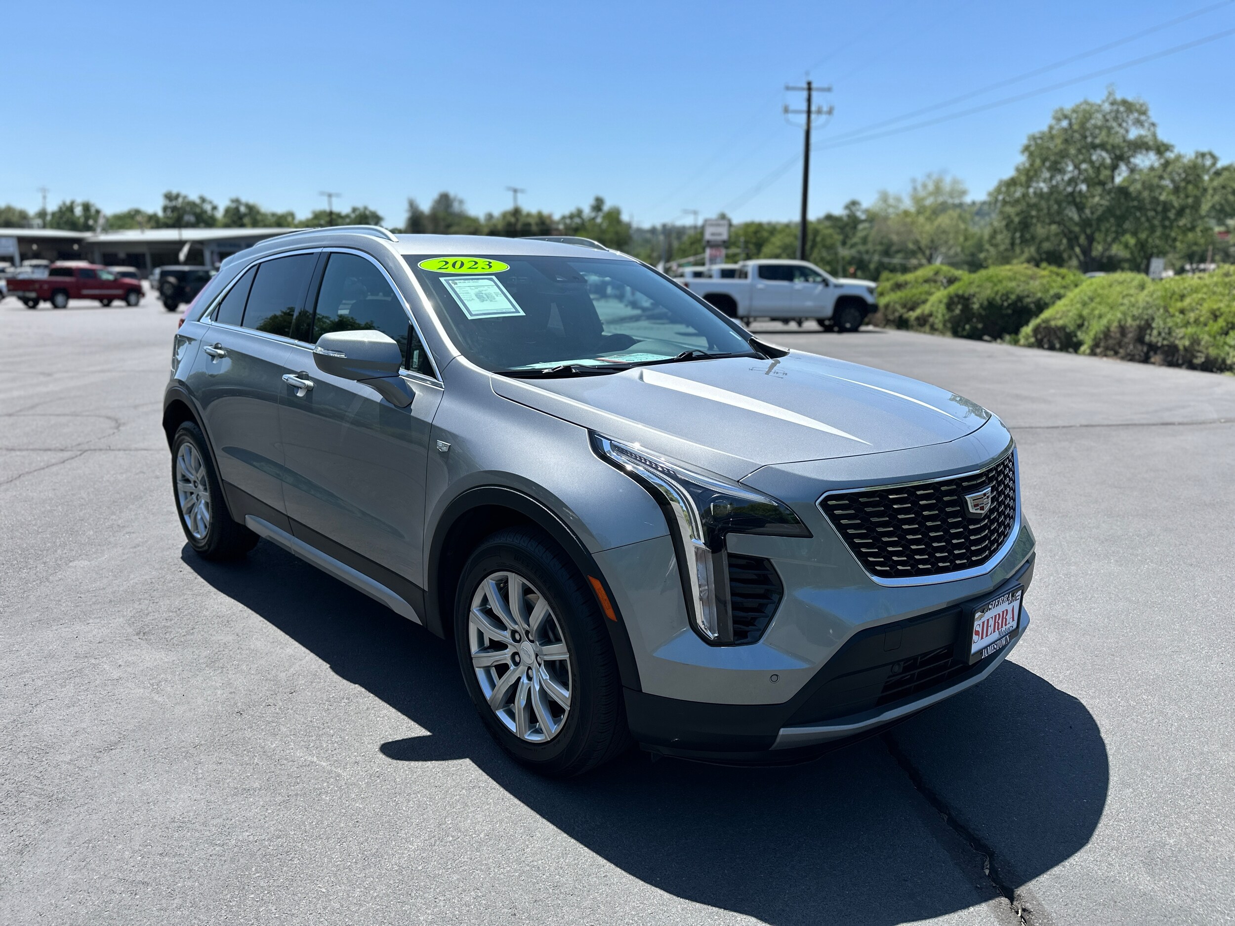 2023 Cadillac XT4 Premium Luxury photo 3
