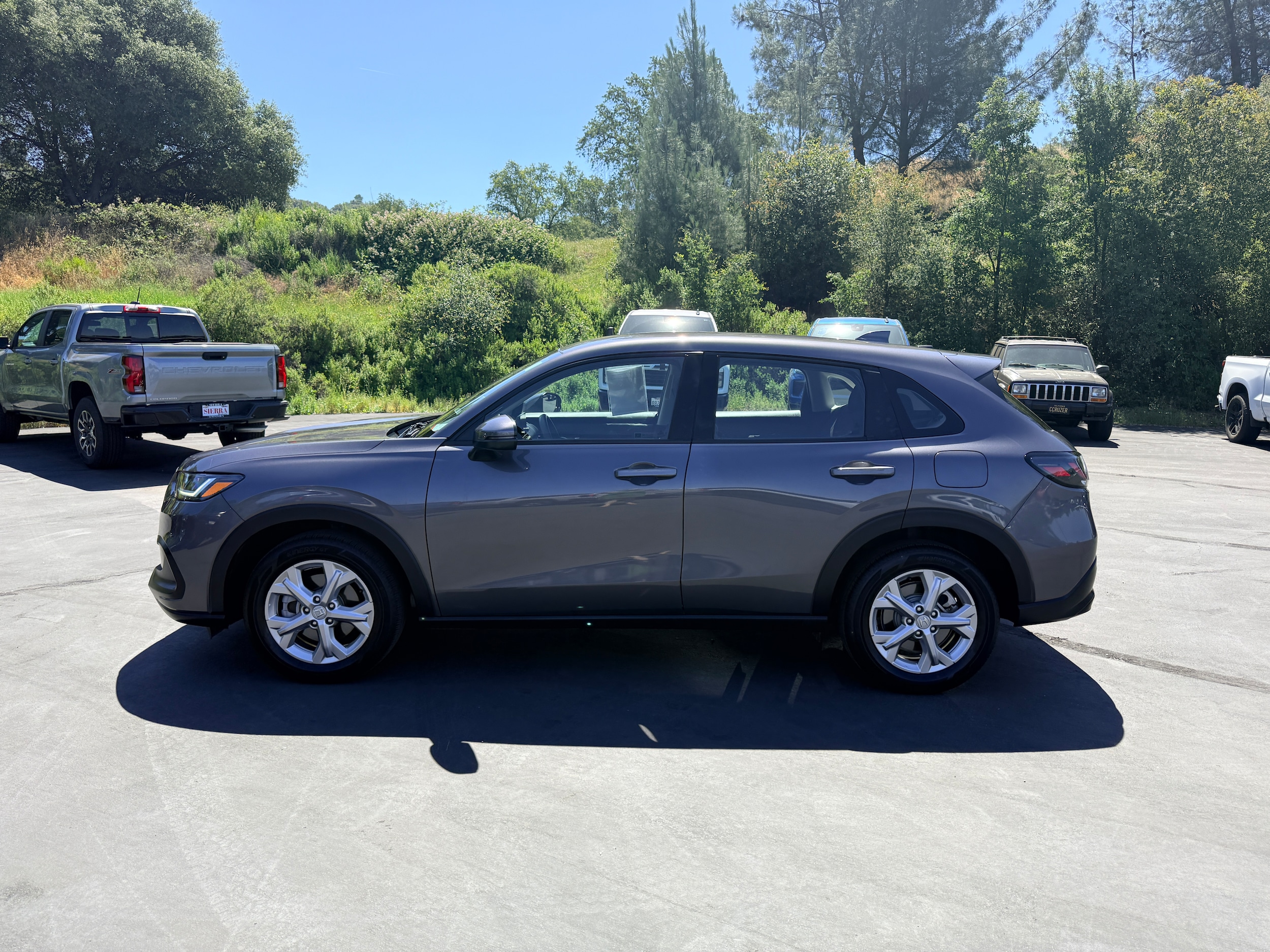2025 Honda HR-V LX AWD's photo