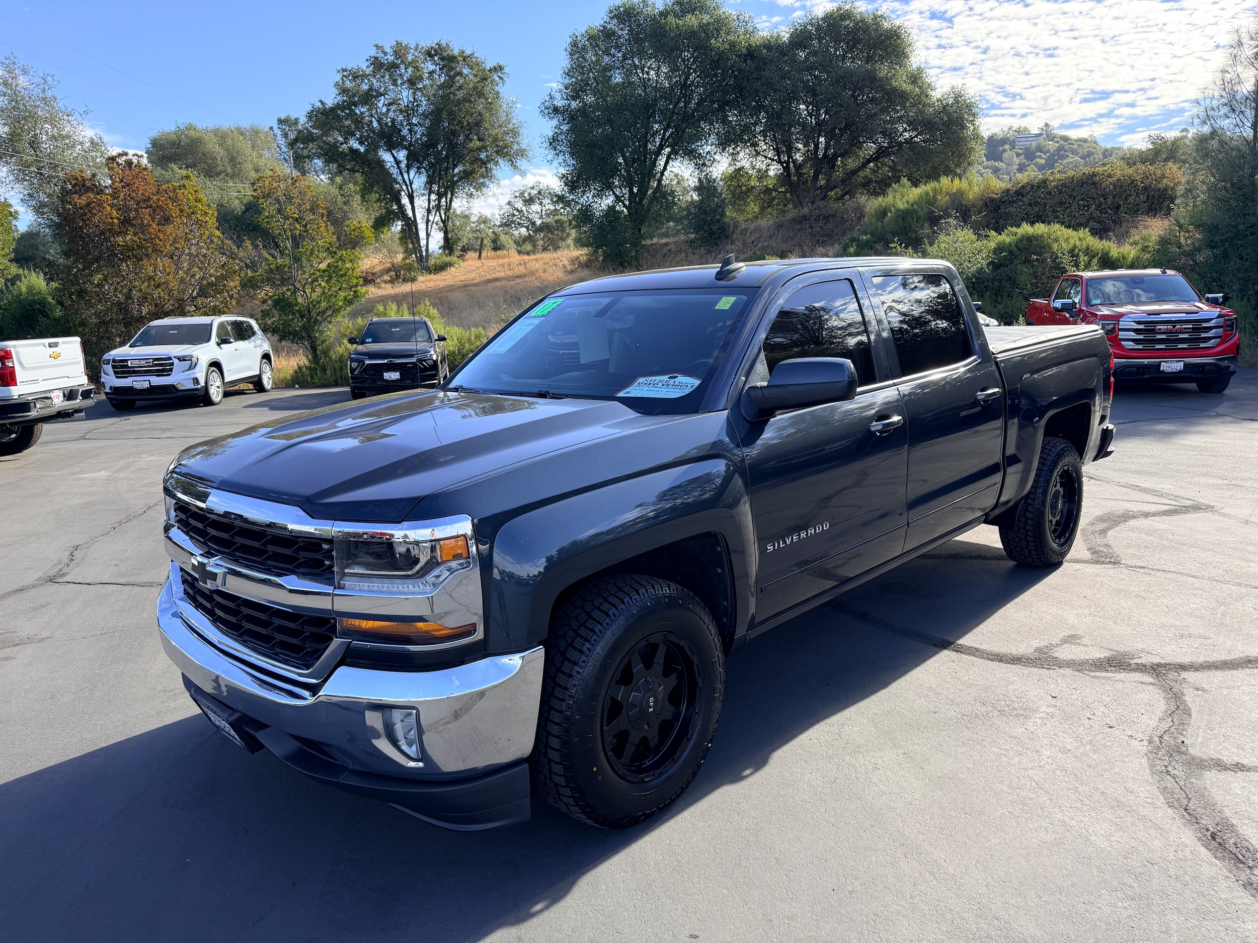 Used 2017 Chevrolet Silverado 1500 LT with VIN 3GCPCREC2HG263126 for sale in Jamestown, CA