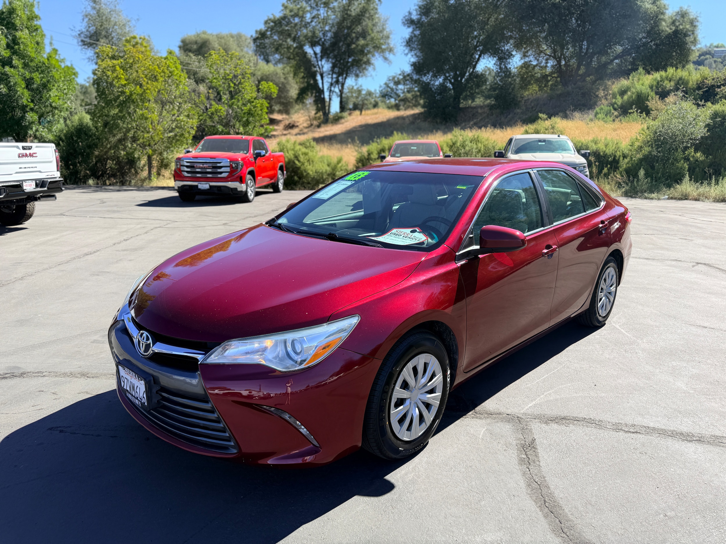Used 2016 Toyota Camry XLE with VIN 4T1BF1FKXGU530710 for sale in Jamestown, CA