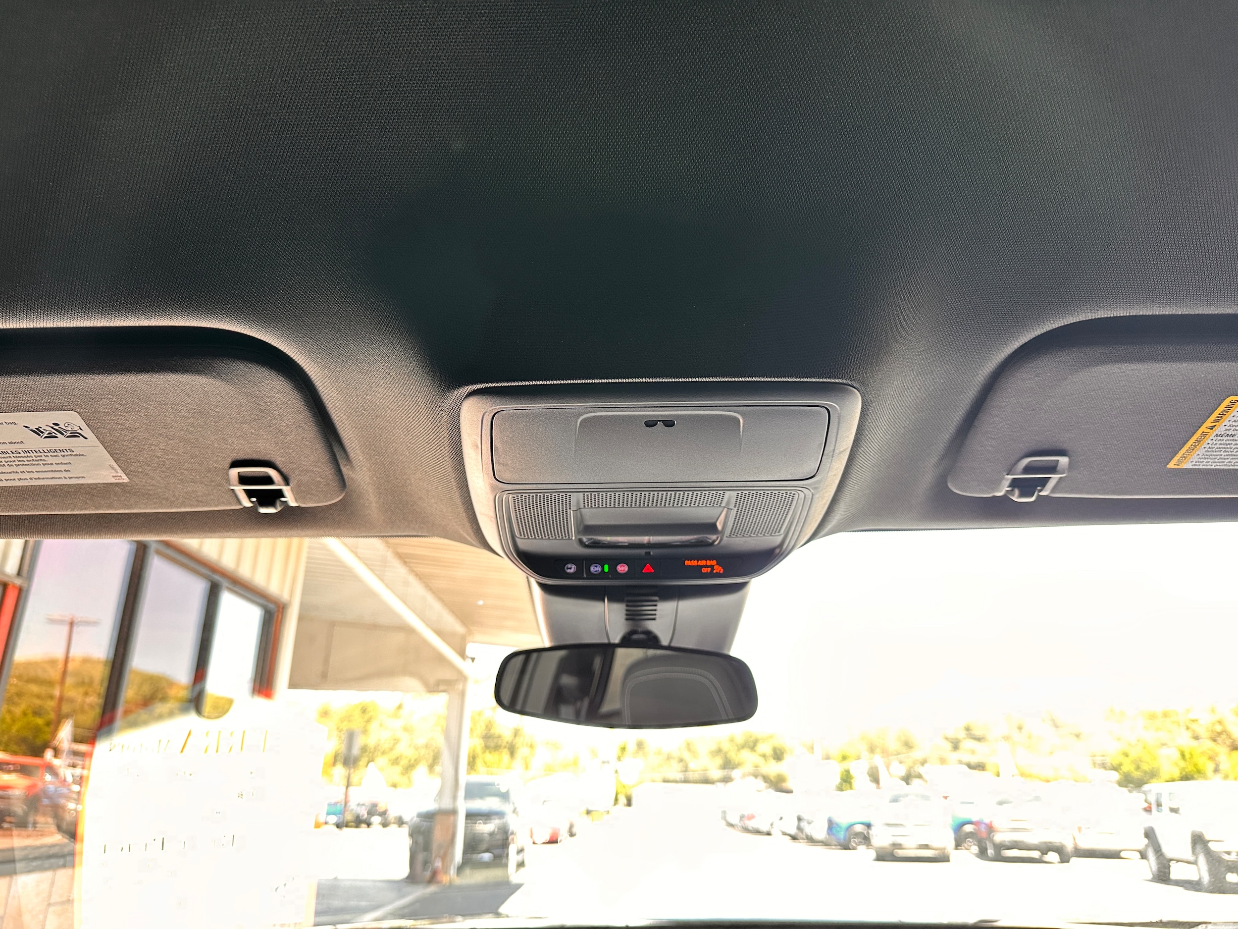 2025 Chevrolet Traverse LT - Photo 18