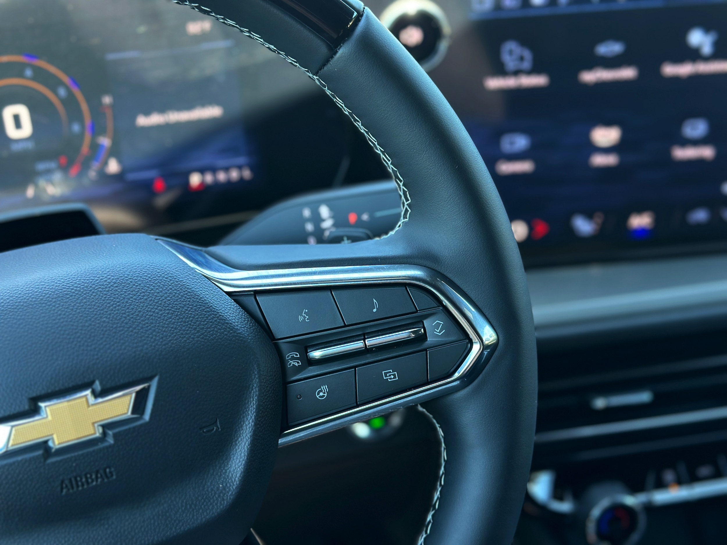 2025 Chevrolet Traverse LT - Photo 12