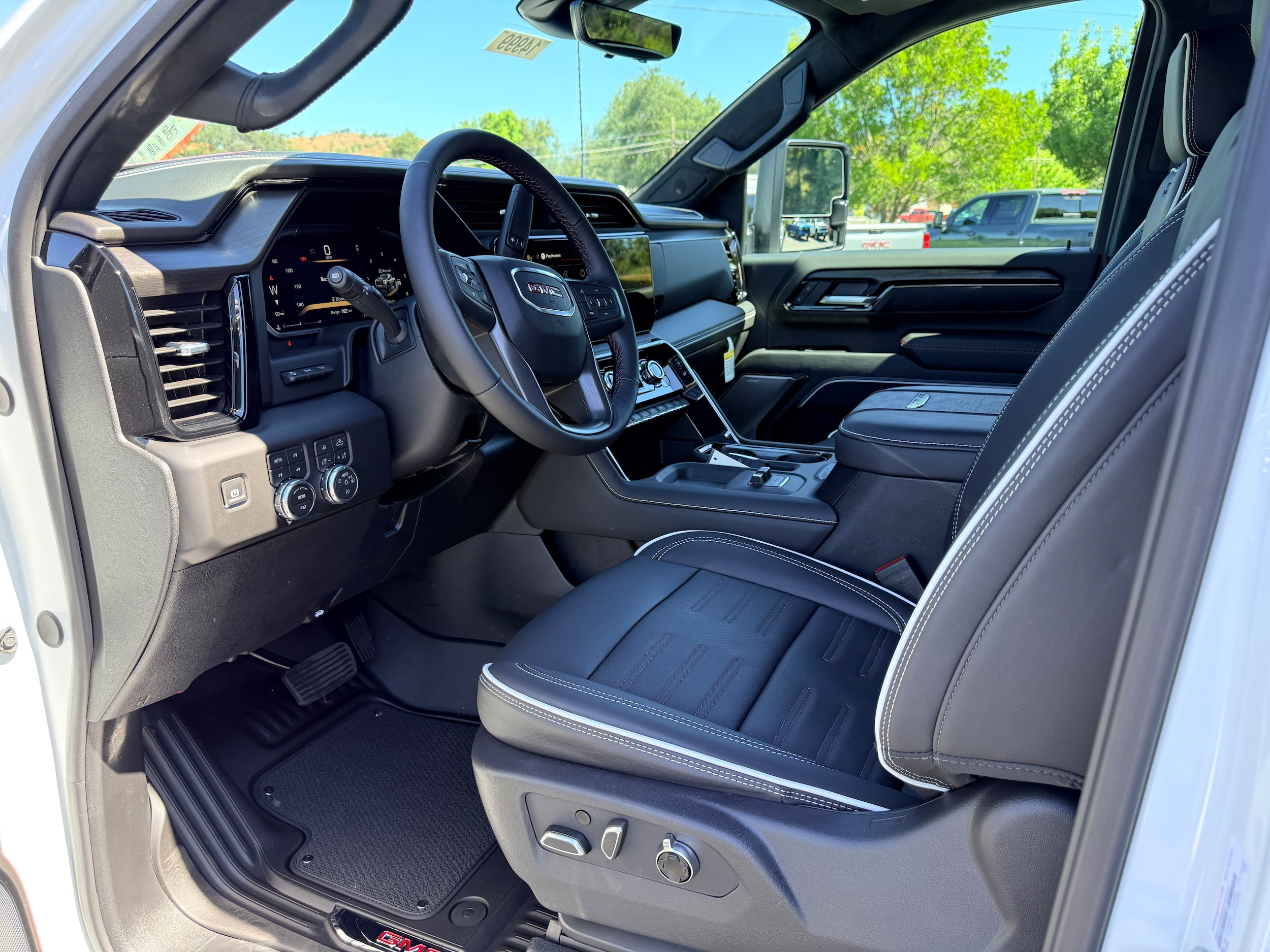2026 GMC Sierra 2500HD AT4X - Photo 13