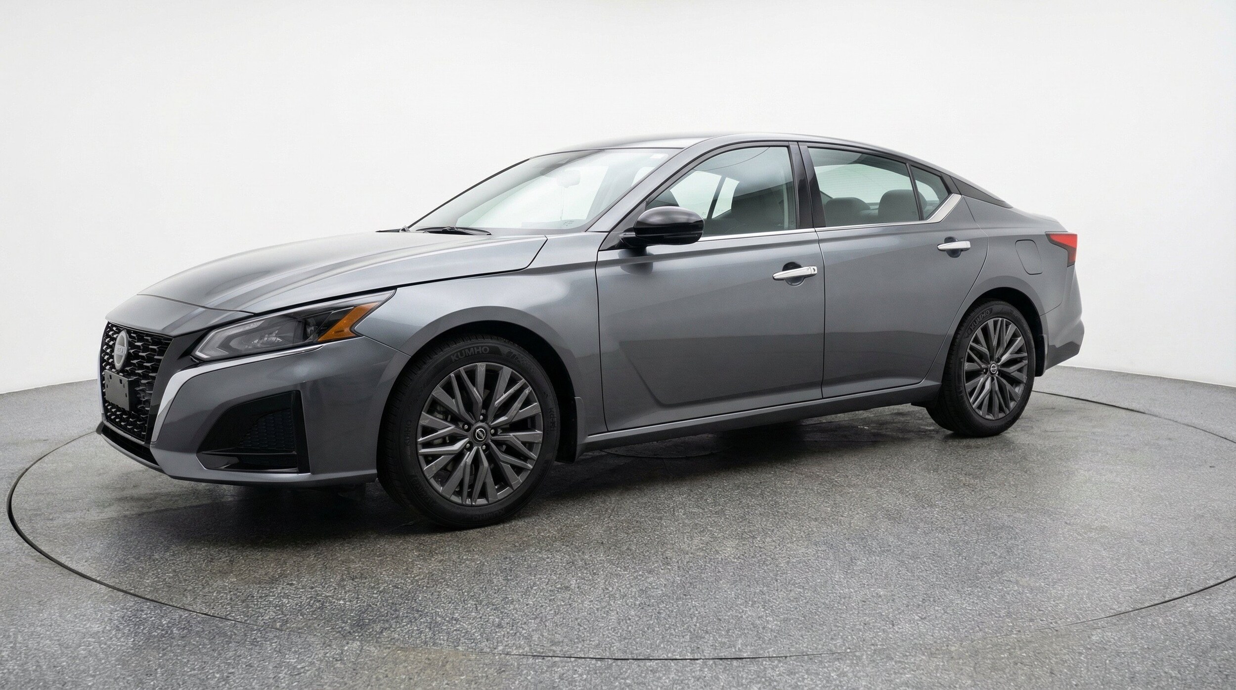 Thumbnail: 2025 Nissan Altima - 3