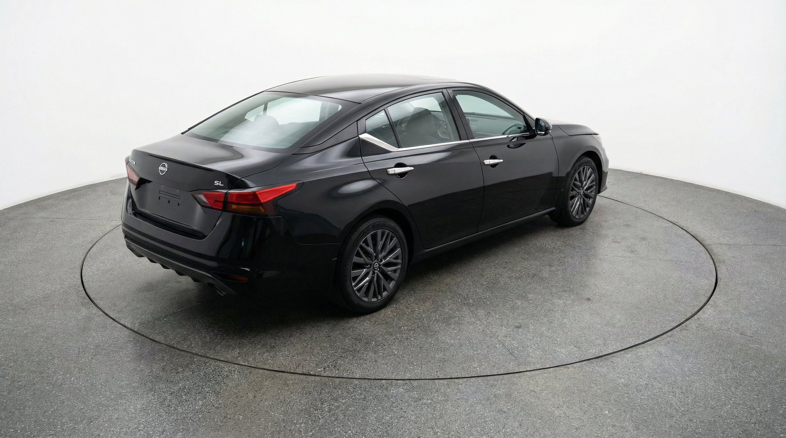 Thumbnail: 2025 Nissan Altima - 9