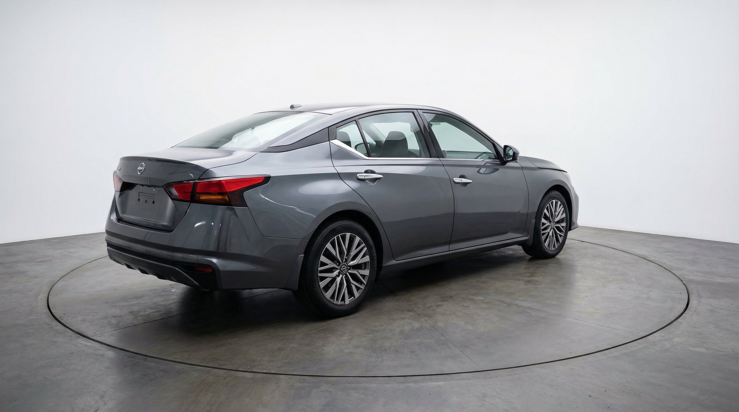 Thumbnail: 2025 Nissan Altima - 9