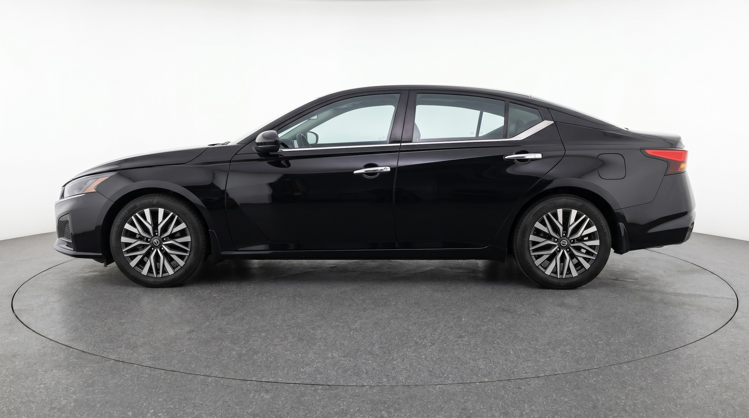 Thumbnail: 2025 Nissan Altima - 4
