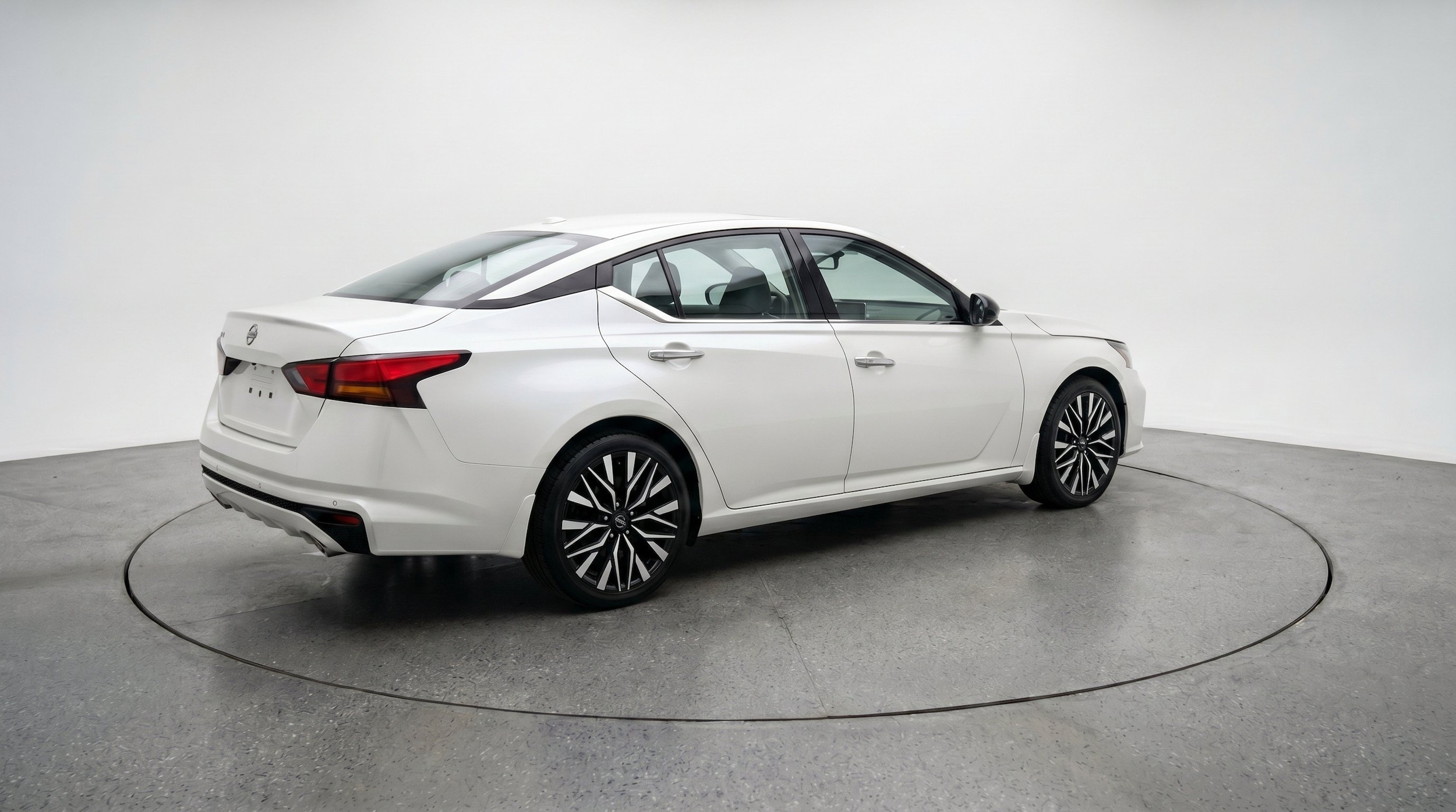 Thumbnail: 2025 Nissan Altima - 9