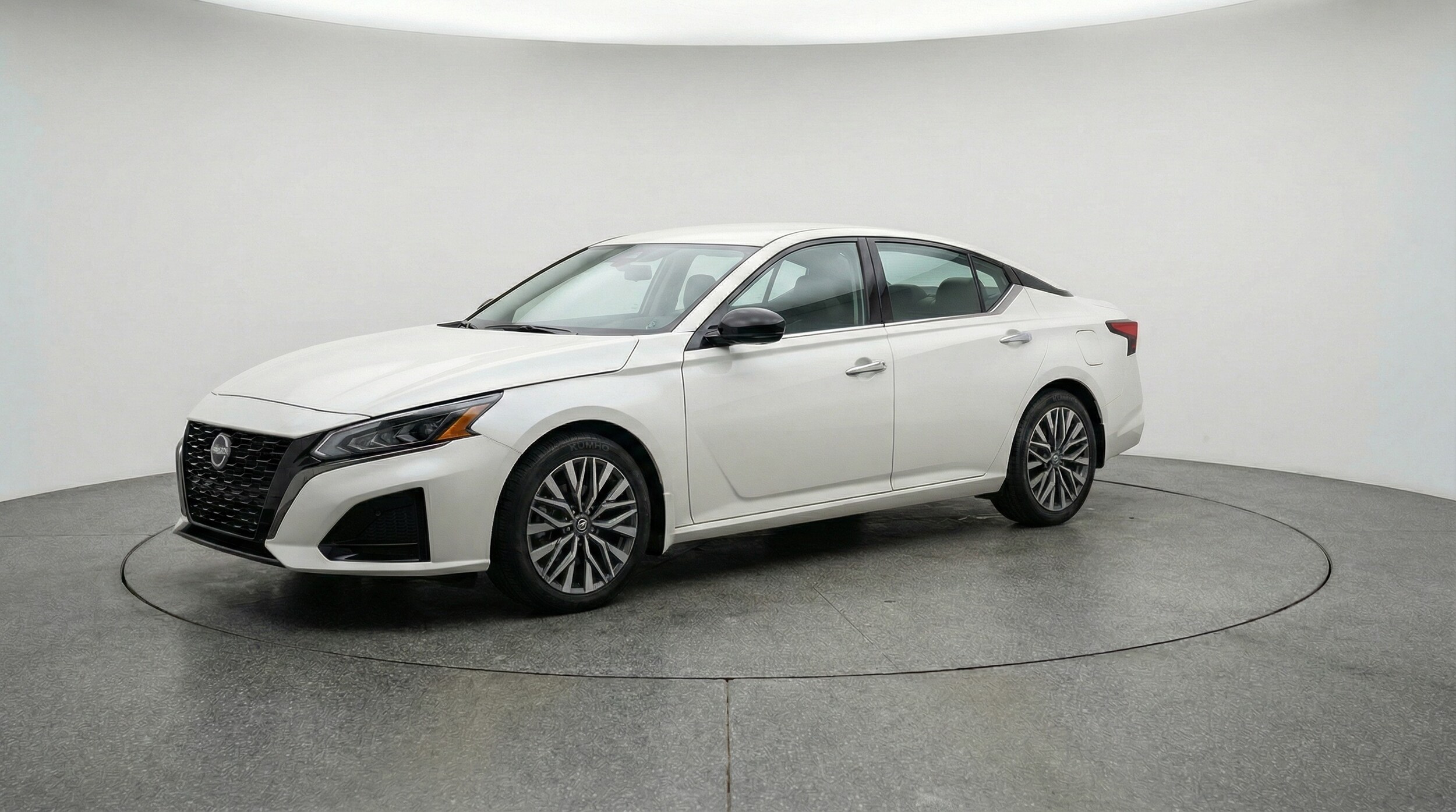 Thumbnail: 2025 Nissan Altima - 3