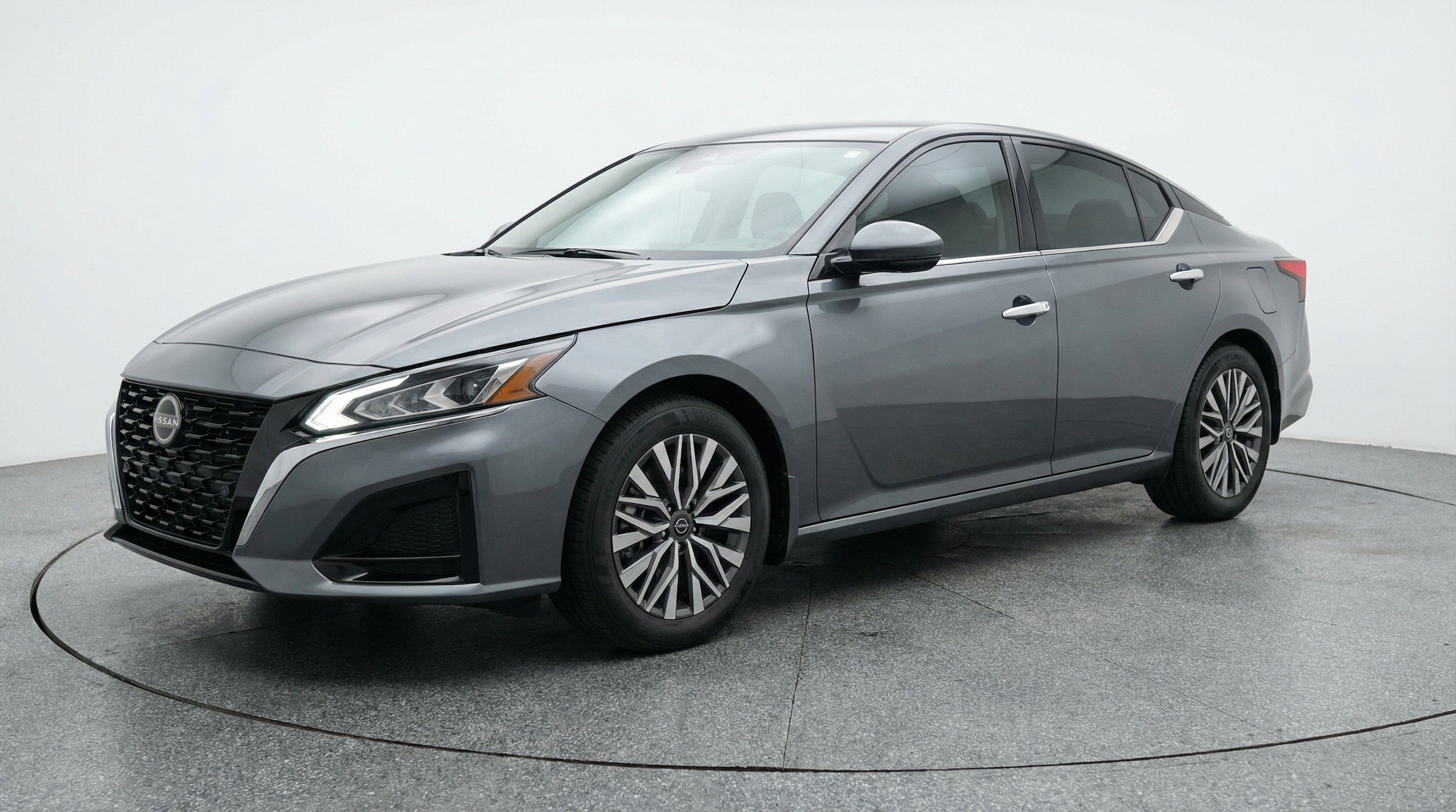 Thumbnail: 2025 Nissan Altima - 3