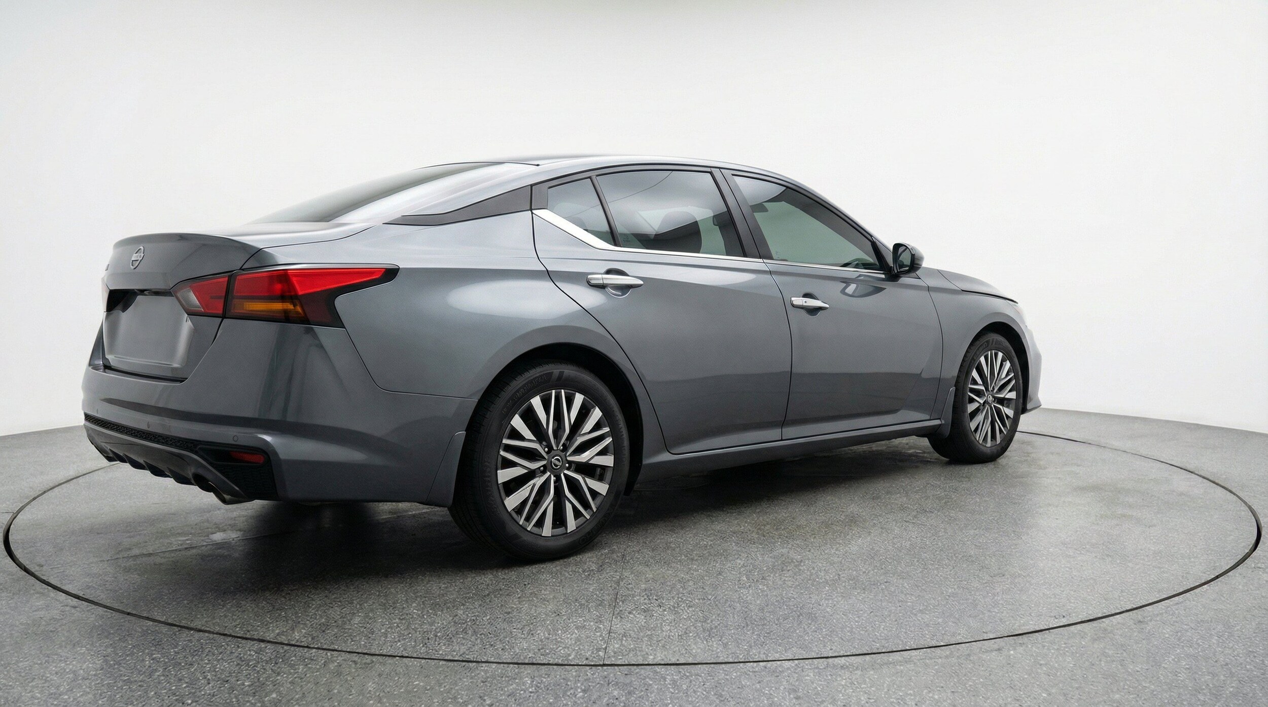 Thumbnail: 2025 Nissan Altima - 9