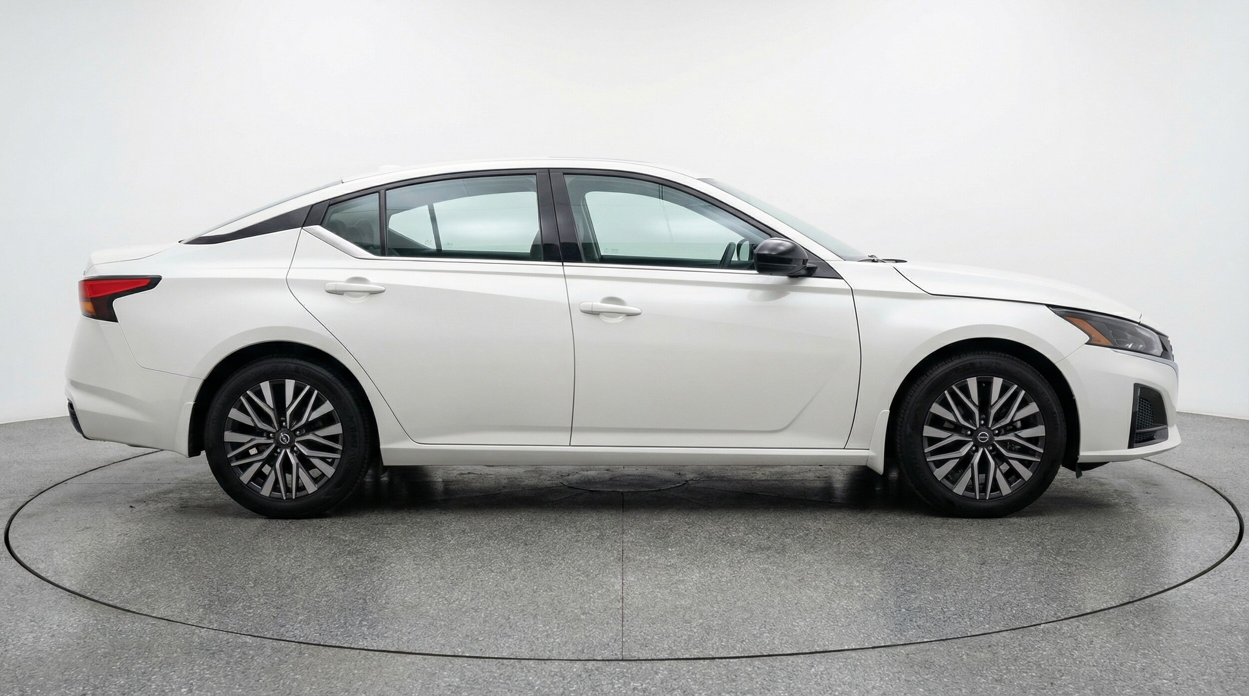 Thumbnail: 2025 Nissan Altima - 8