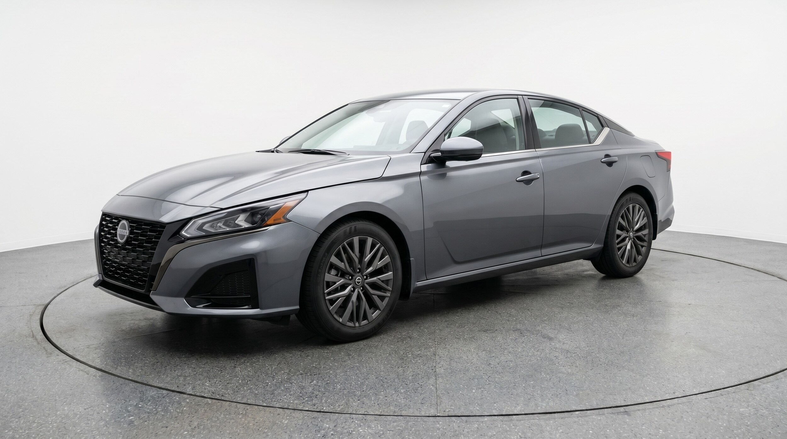 Thumbnail: 2025 Nissan Altima - 3