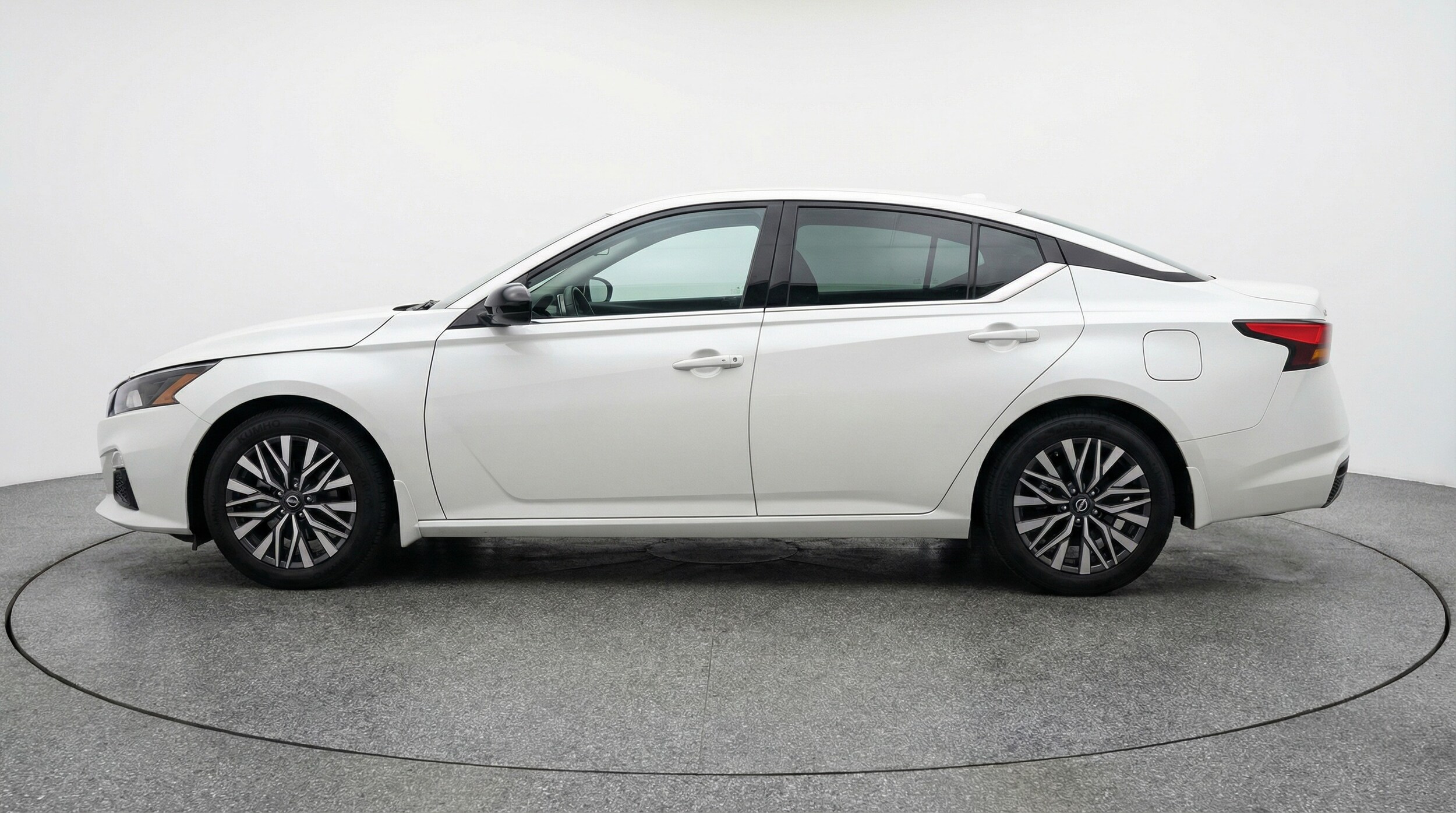 Thumbnail: 2025 Nissan Altima - 4