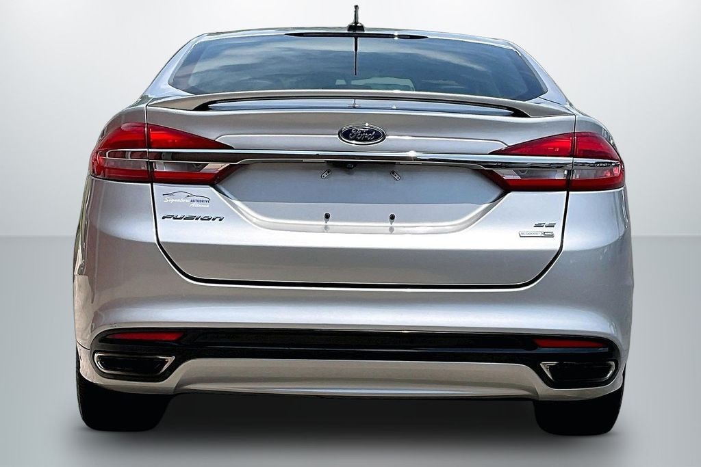 Used 2017 Ford Fusion SE Sedan