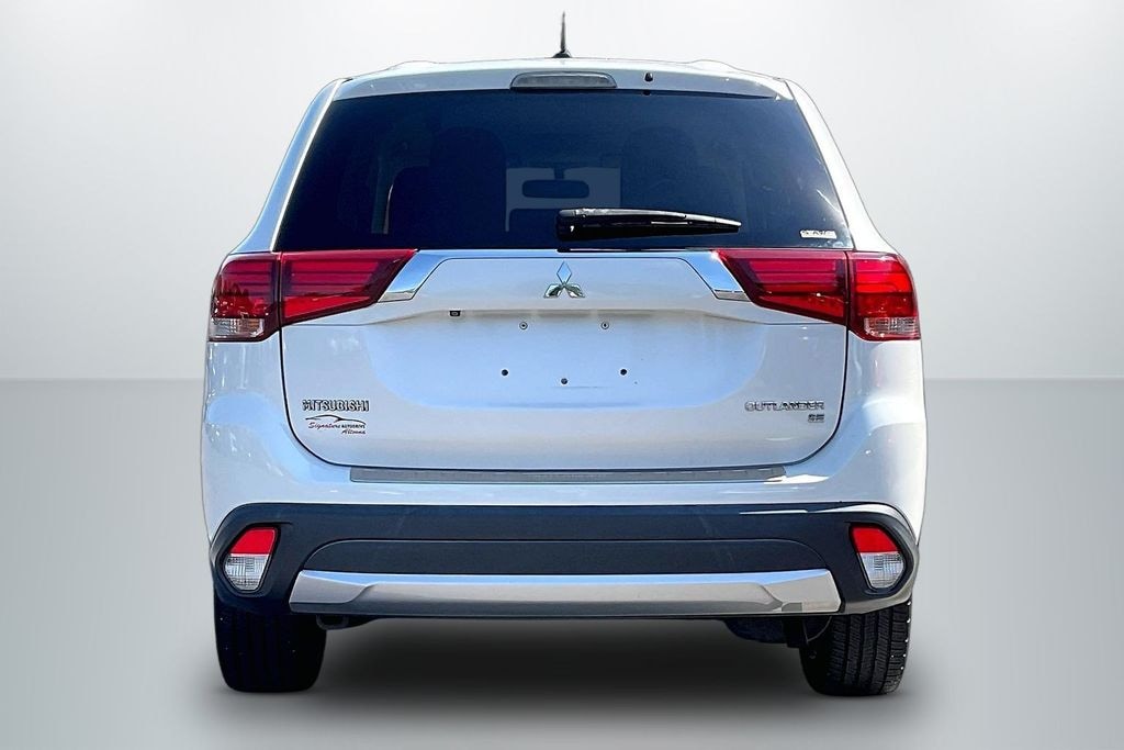 Used 2016 Mitsubishi Outlander SUV