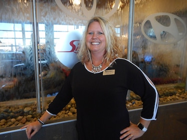 Staff member Jennifer Goch from 350e366b7576