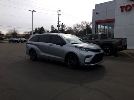 2025 Toyota Sienna XSE Mini-van, Passenger