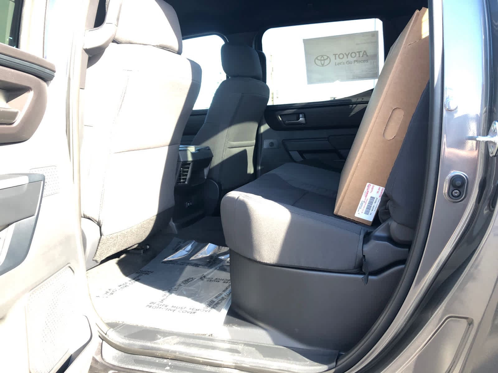 2026 Toyota Tundra SR5 - Photo 22