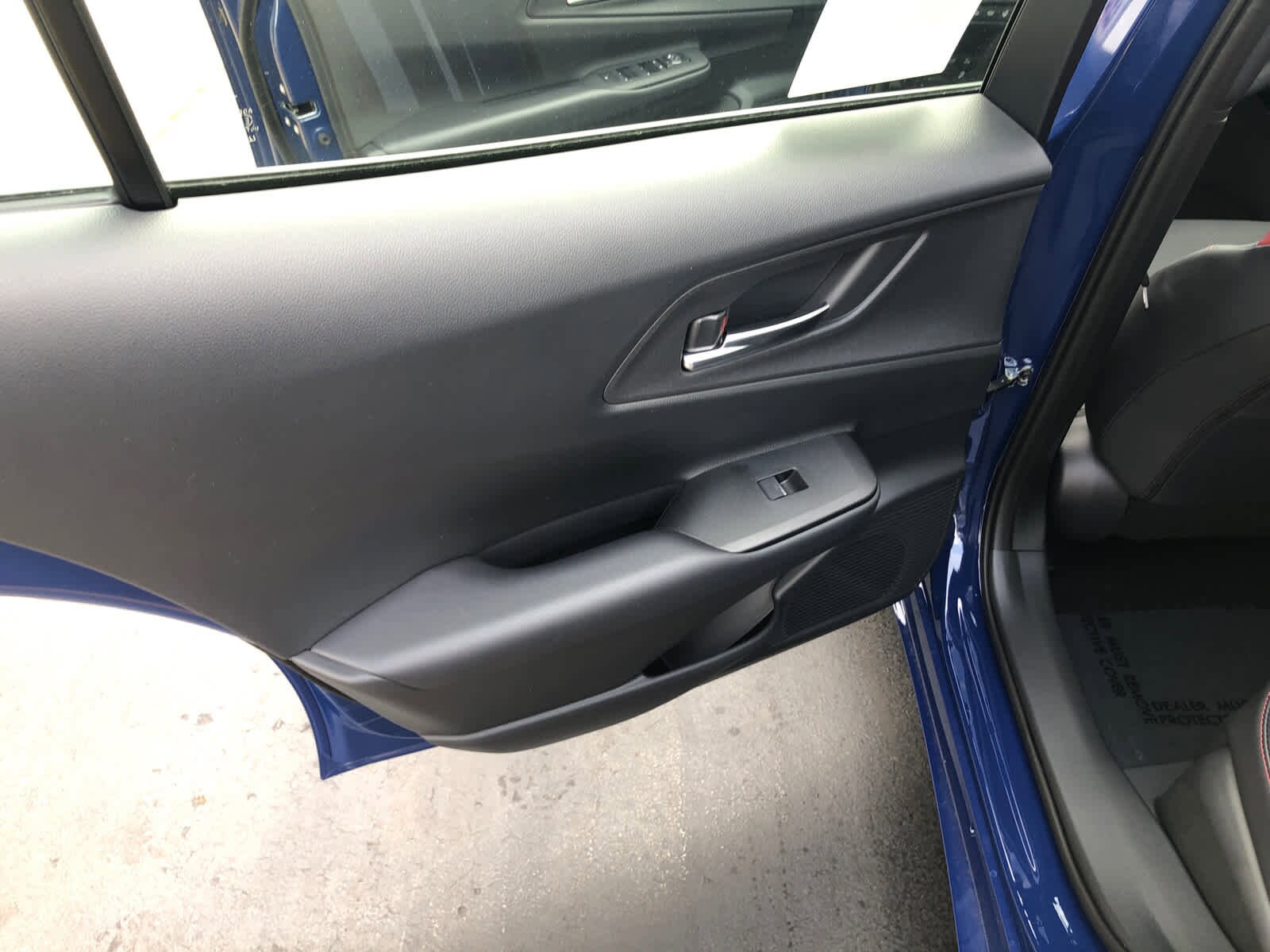2026 Toyota Prius Plug-in Hybrid XSE Premium - Photo 27