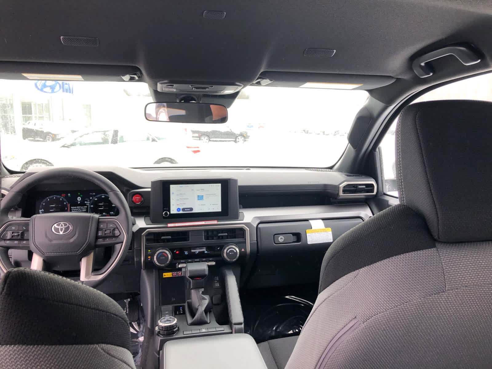 2026 Toyota 4Runner TRD Off-Road - Photo 28