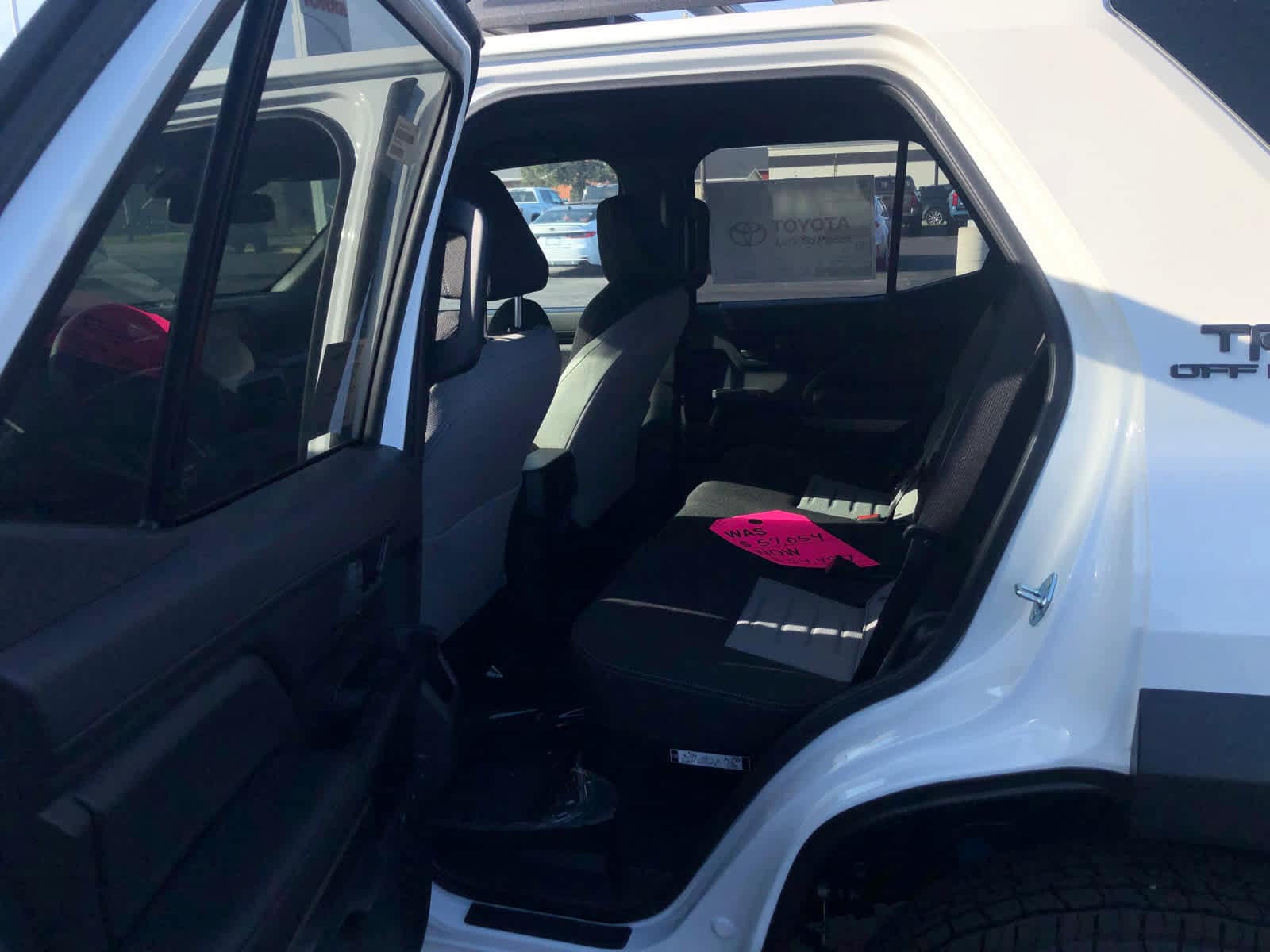2026 Toyota 4Runner TRD Off-Road - Photo 14
