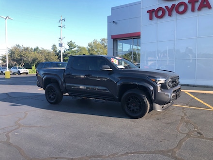 2025 Toyota Tacoma SR5 Double Cab 5 Bed AT (Natl) Truck