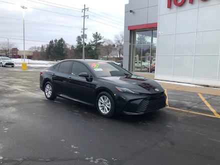 2025 Toyota Camry LE Car