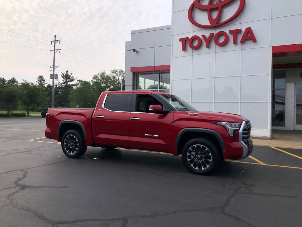 New 2025 Toyota Tundra i-FORCE MAX Limited LIMITED CREWMAX 5.5