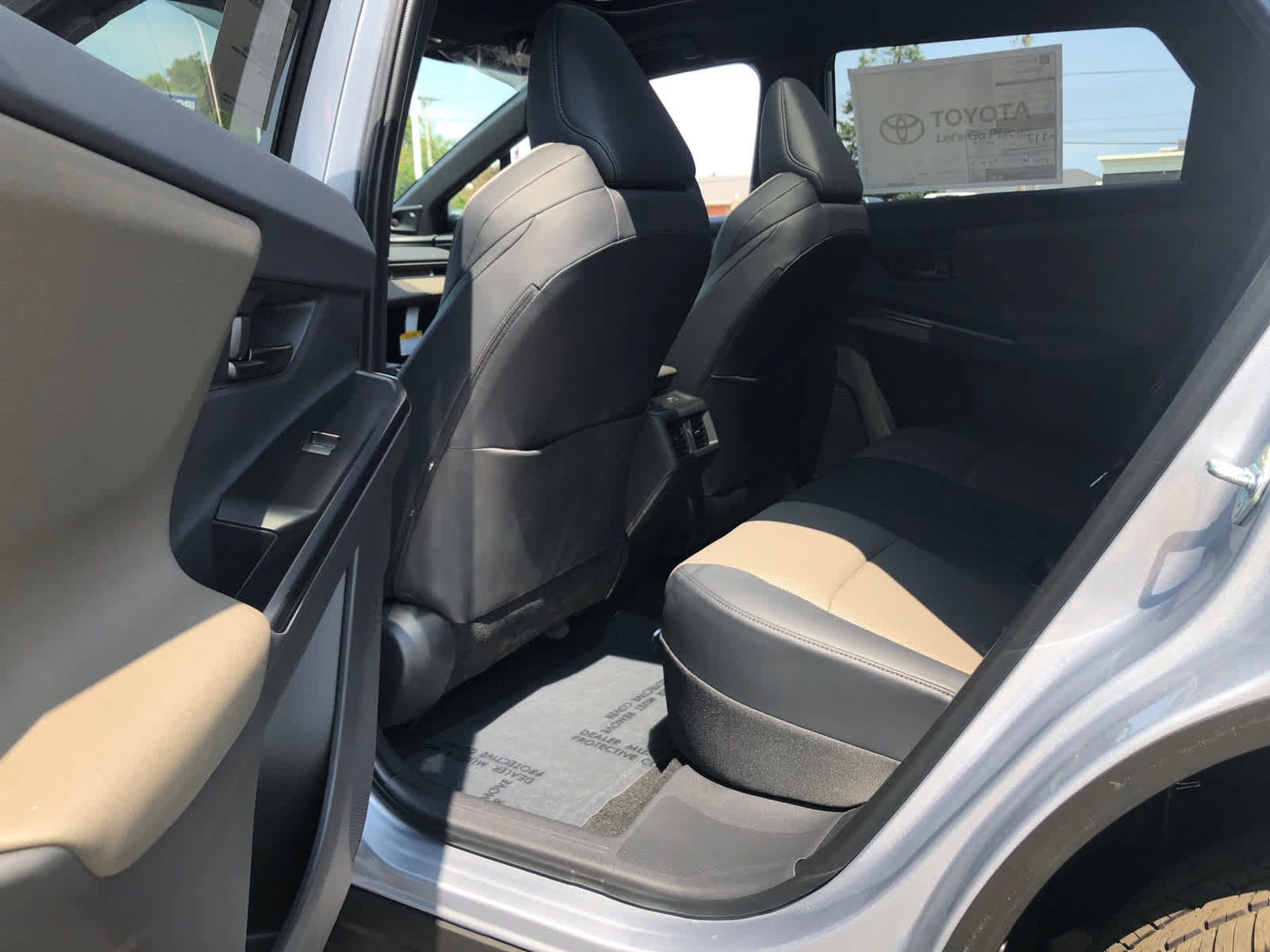2026 Toyota bZ Woodland Woodland Premium - Photo 27