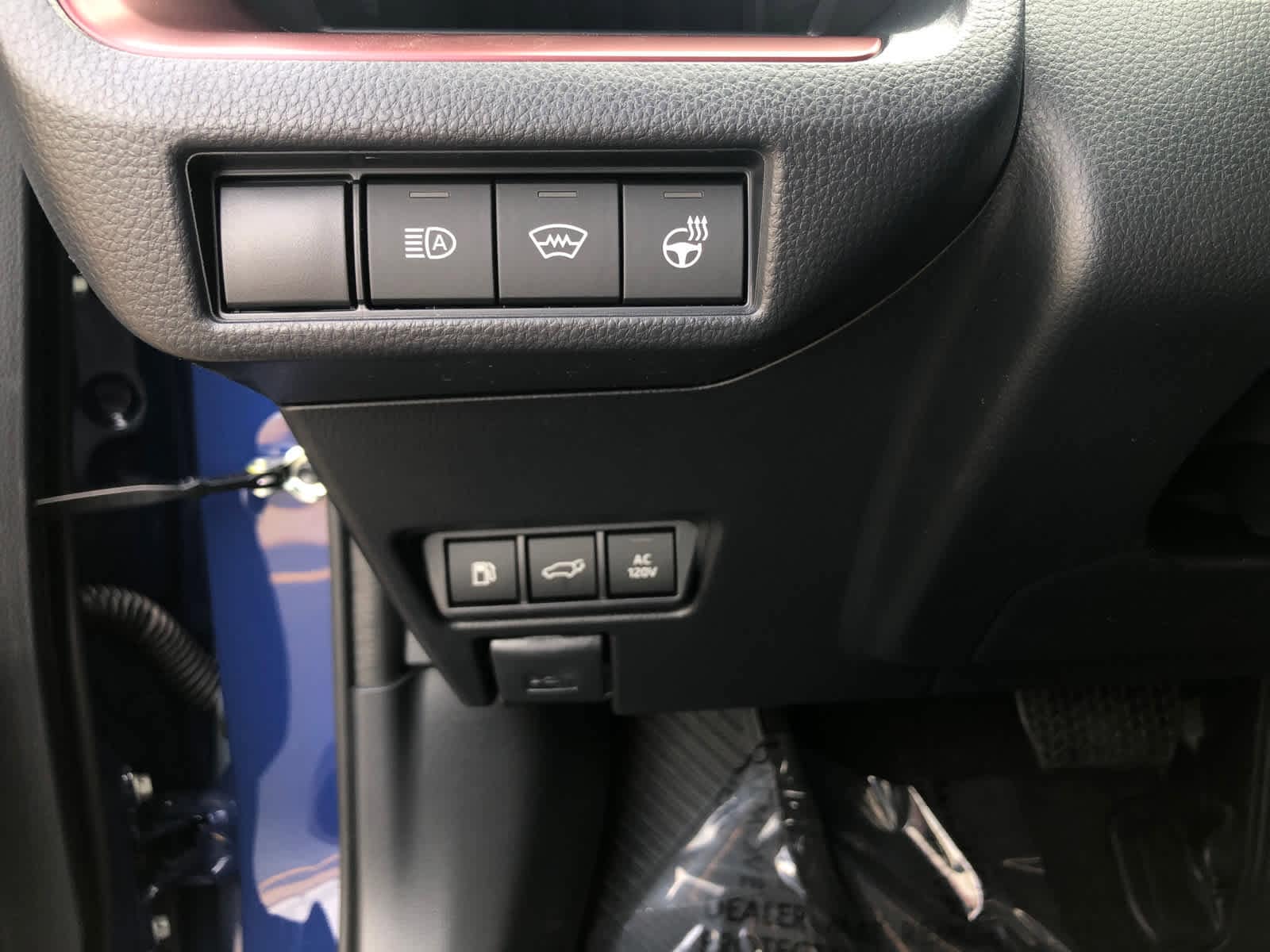 2026 Toyota Prius Plug-in Hybrid XSE Premium - Photo 12